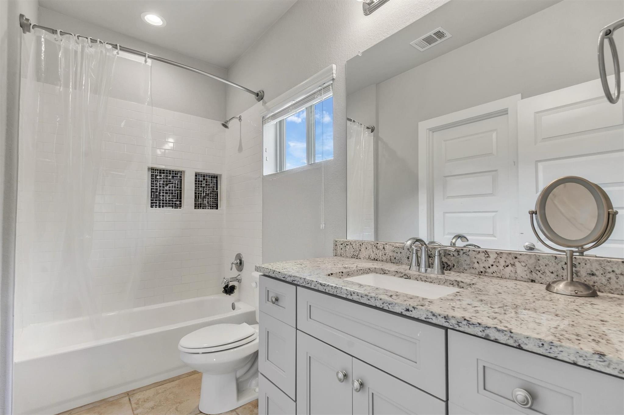 21414 Santa Carlo Ave, Lago Vista, TX 78645