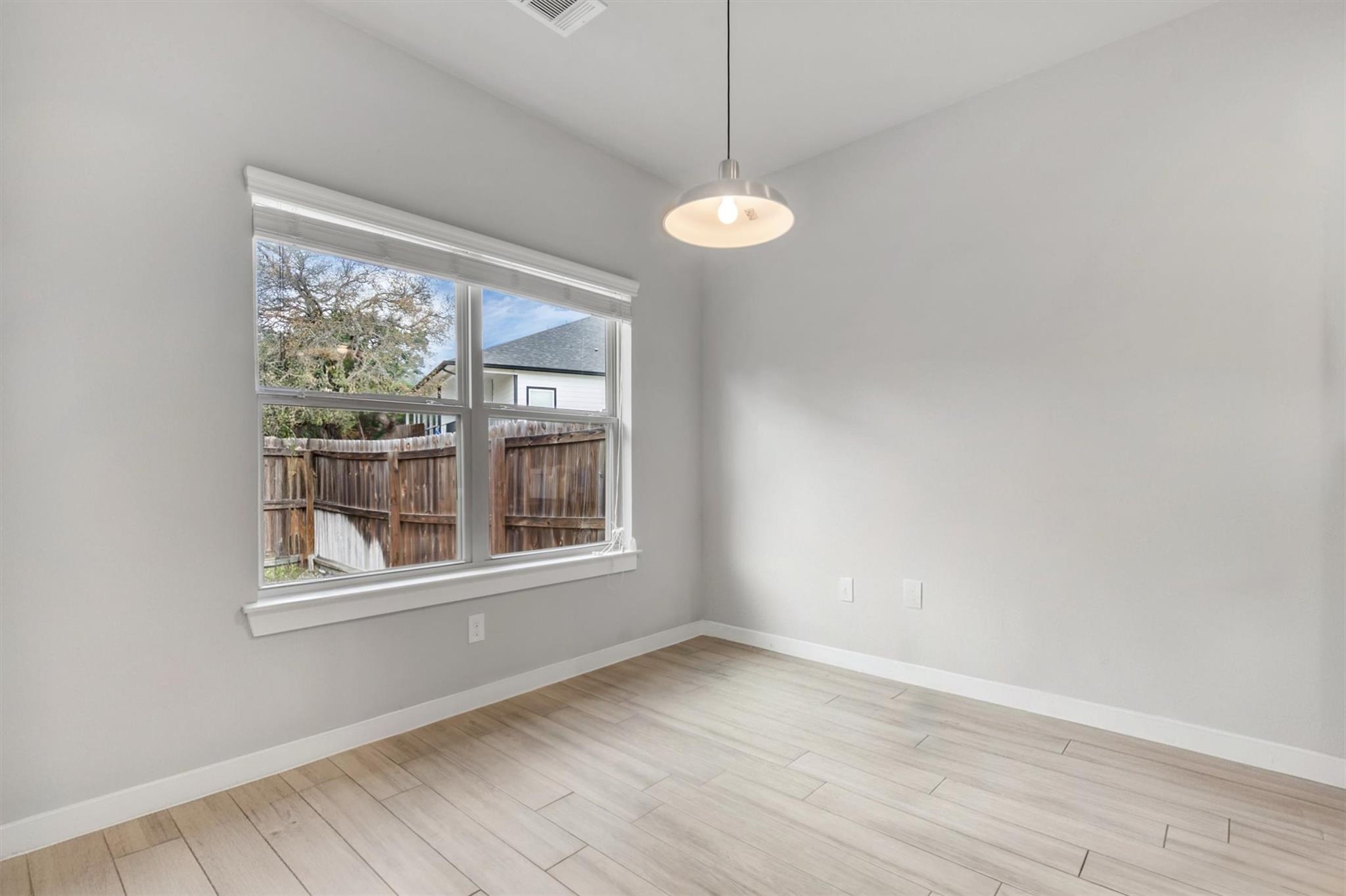 21414 Santa Carlo Ave, Lago Vista, TX 78645