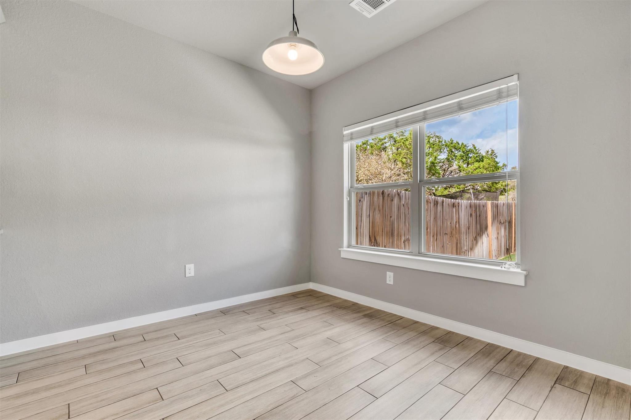 21414 Santa Carlo Ave, Lago Vista, TX 78645