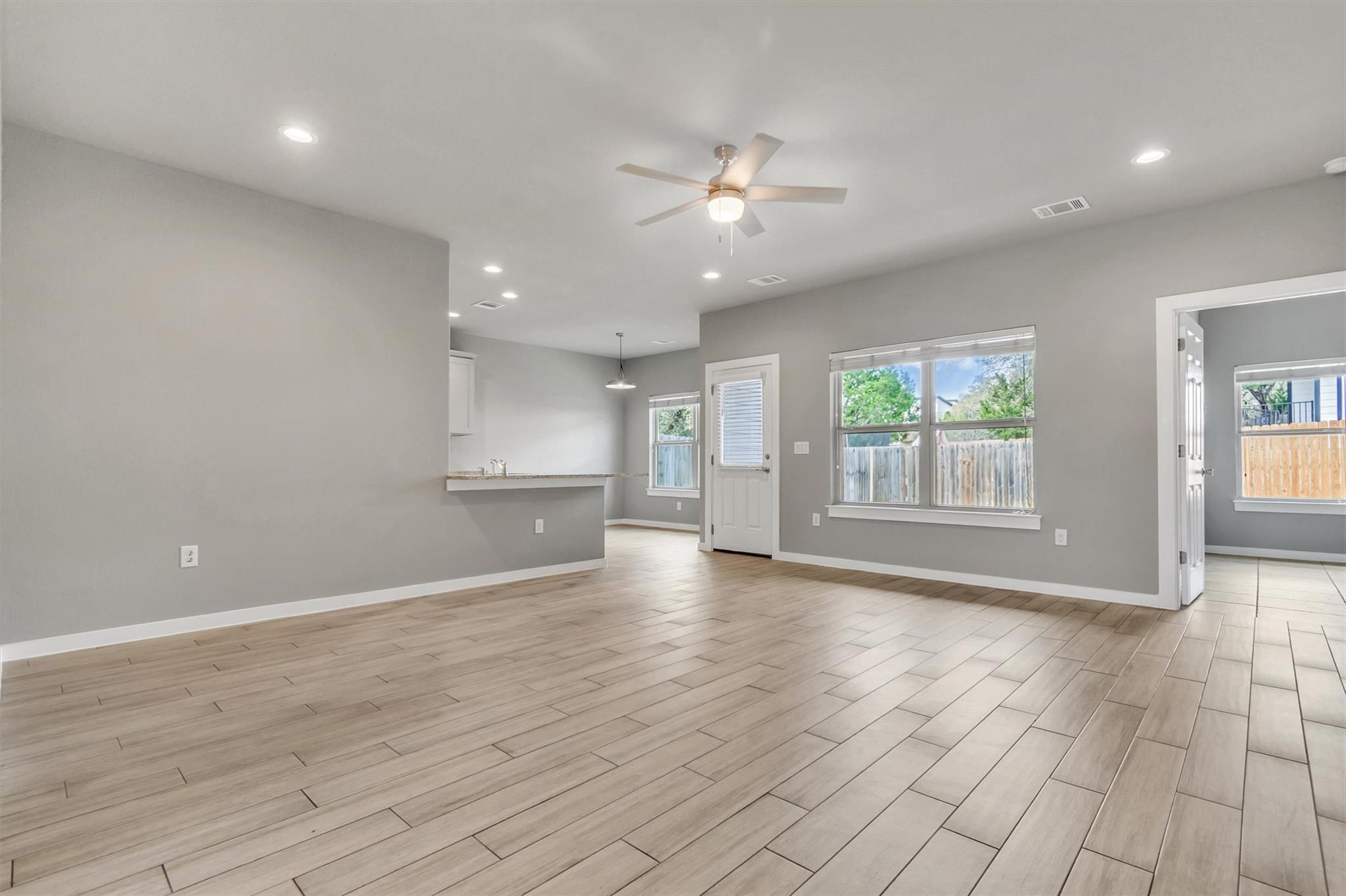 21414 Santa Carlo Ave, Lago Vista, TX 78645