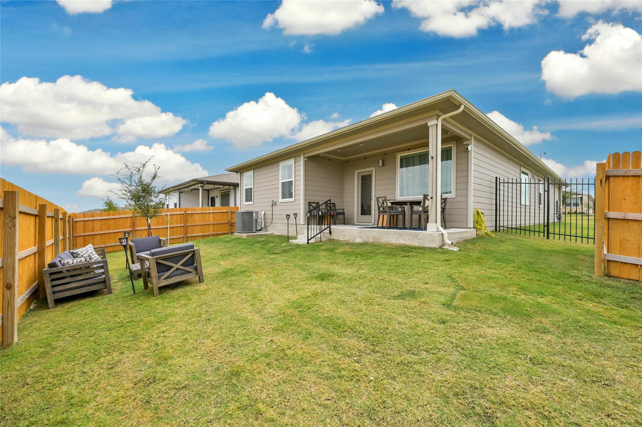 2300 Ranier Ct, Austin, TX 78754