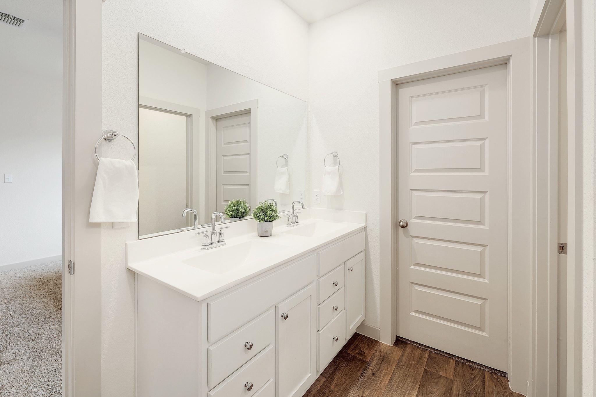 224 Lavaca River Ln, Hutto, TX 78634