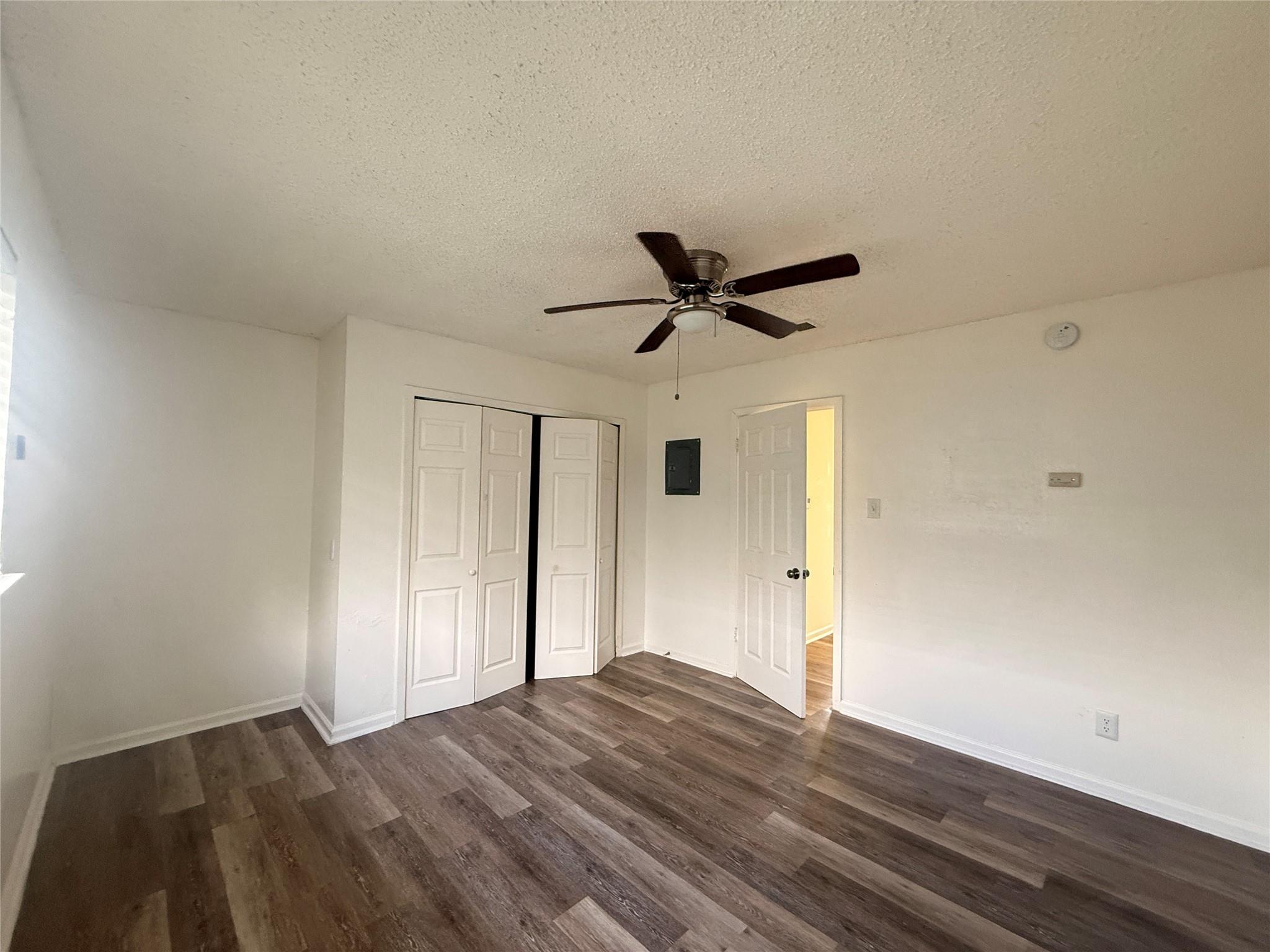 2607 Ektom Dr # B, Austin, TX 78745