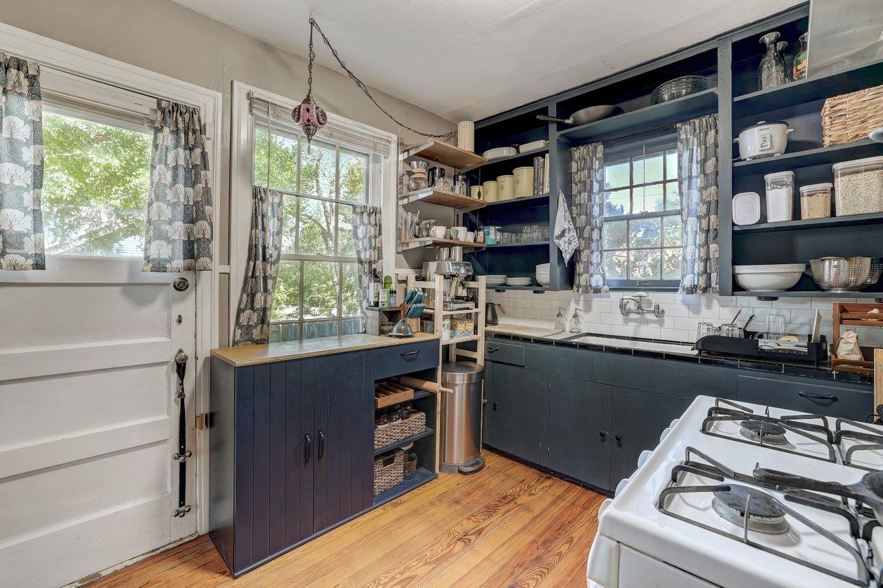 809 E 44th St, Austin, TX 78751