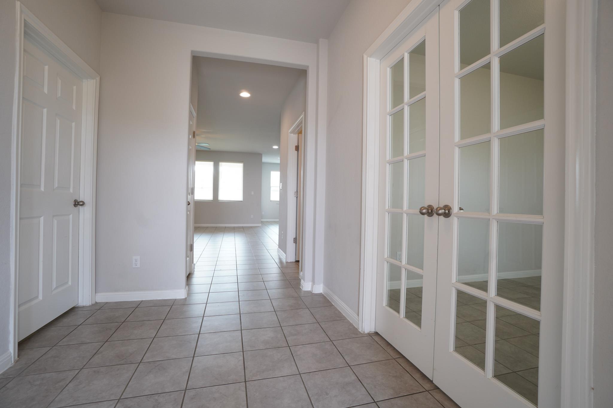 104 HIGH MESA Dr, Georgetown, TX 78628