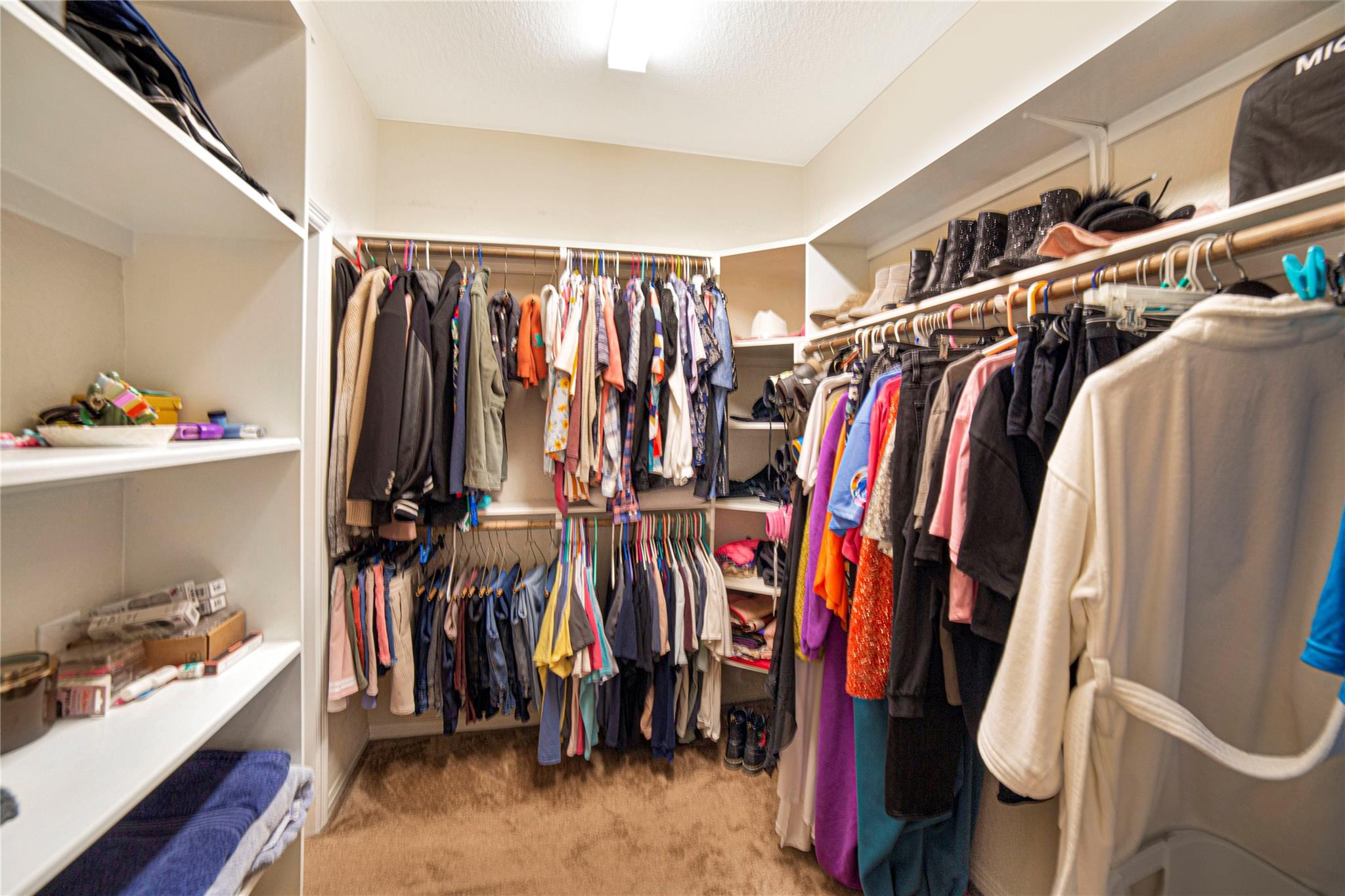 13800 Ashton Woods Cir, Austin, TX 78727