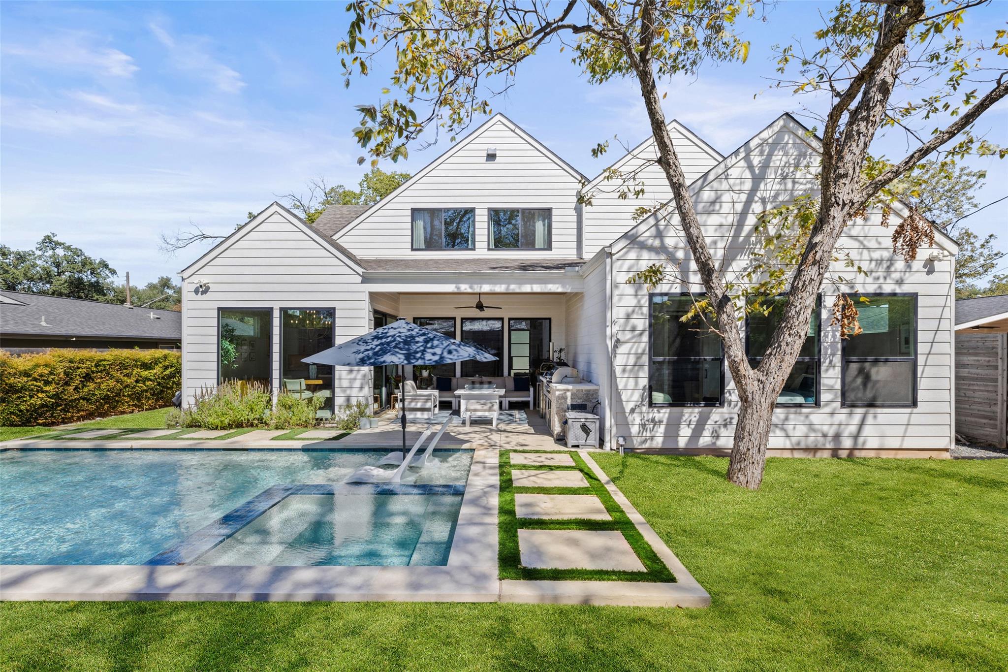 1507 Villanova Dr, Austin, TX 78757