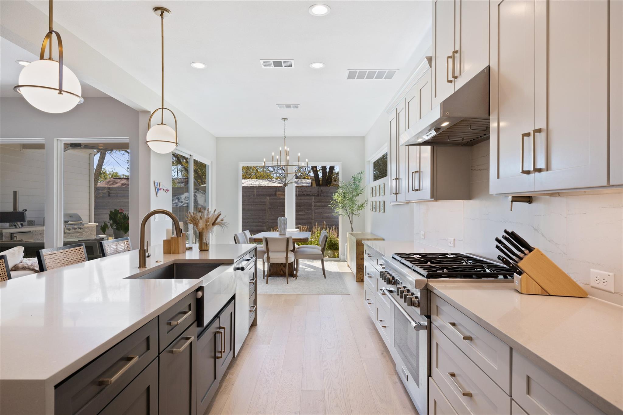 1507 Villanova Dr, Austin, TX 78757