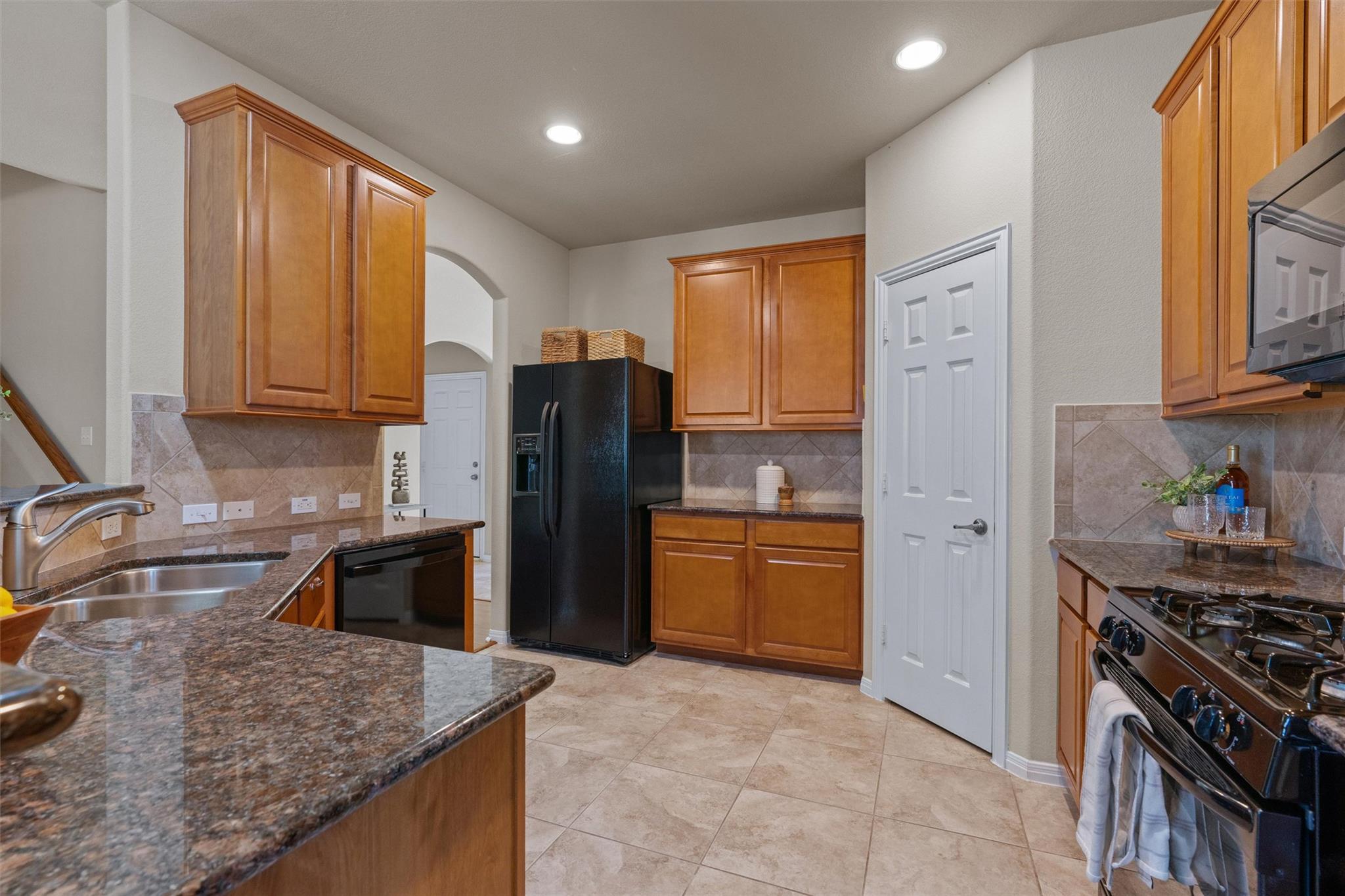 245 Caddo Lake Dr, Georgetown, TX 78628