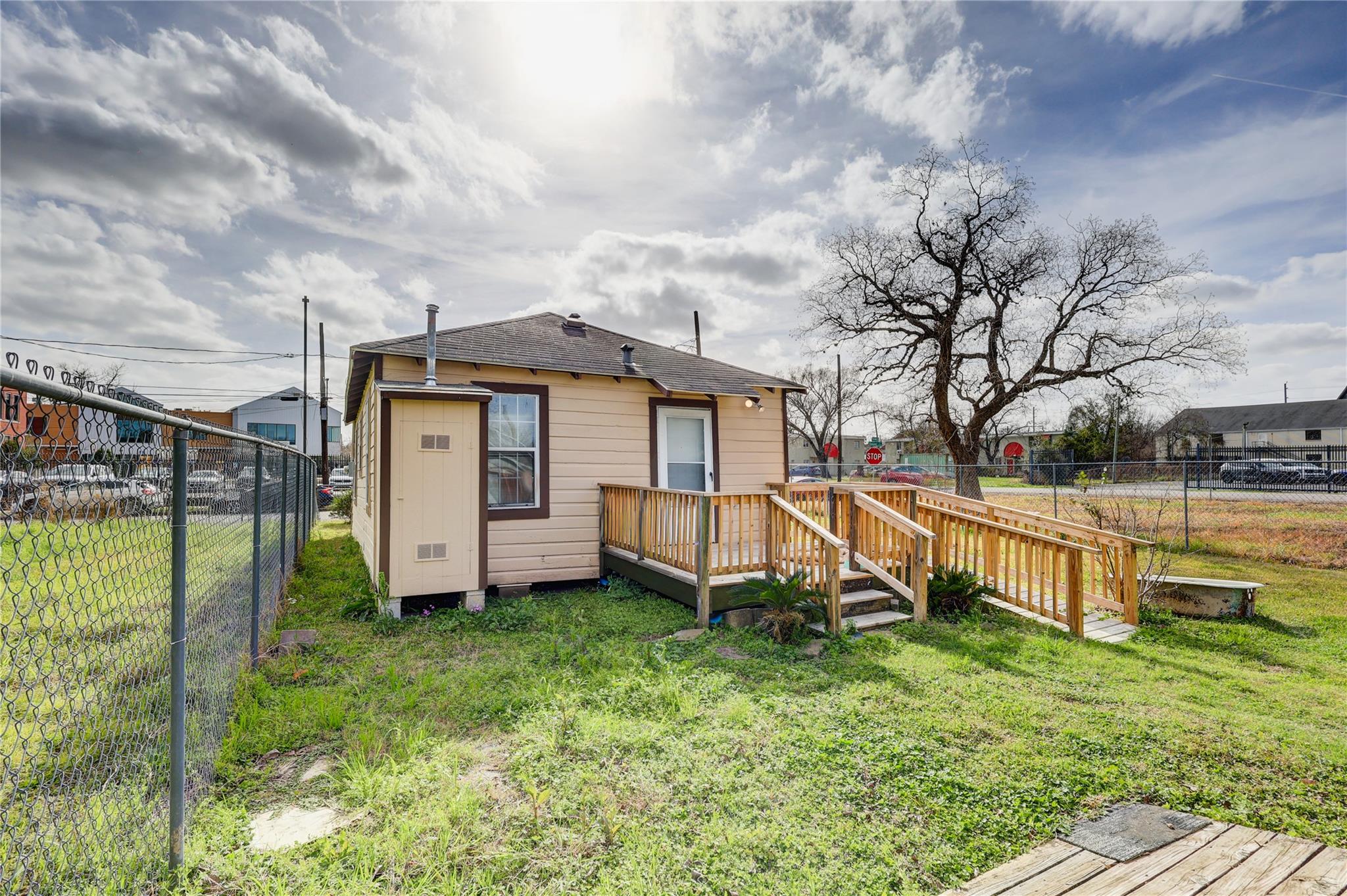 3003/3005 Trulley St, Houston, TX 77004