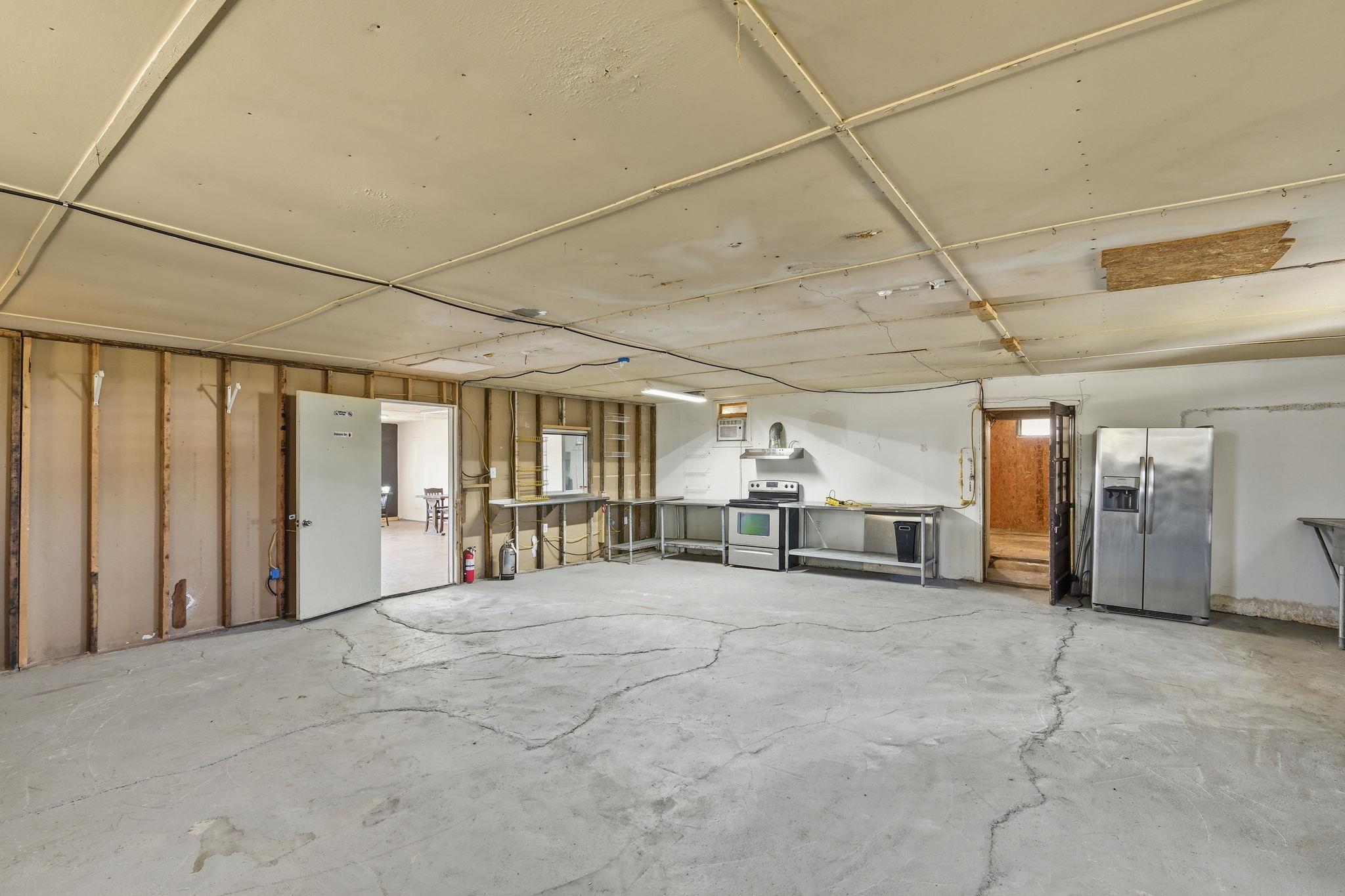 110 County Road 421, Thorndale, TX 76577