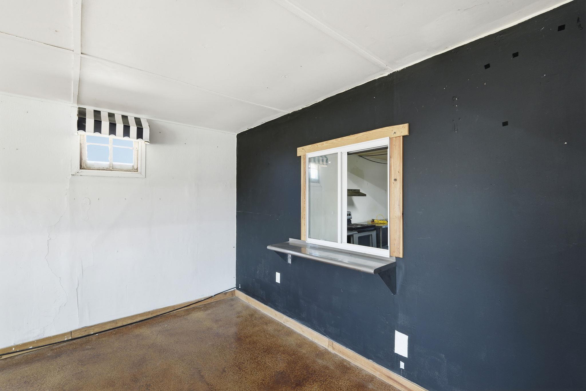 110 County Road 421, Thorndale, TX 76577