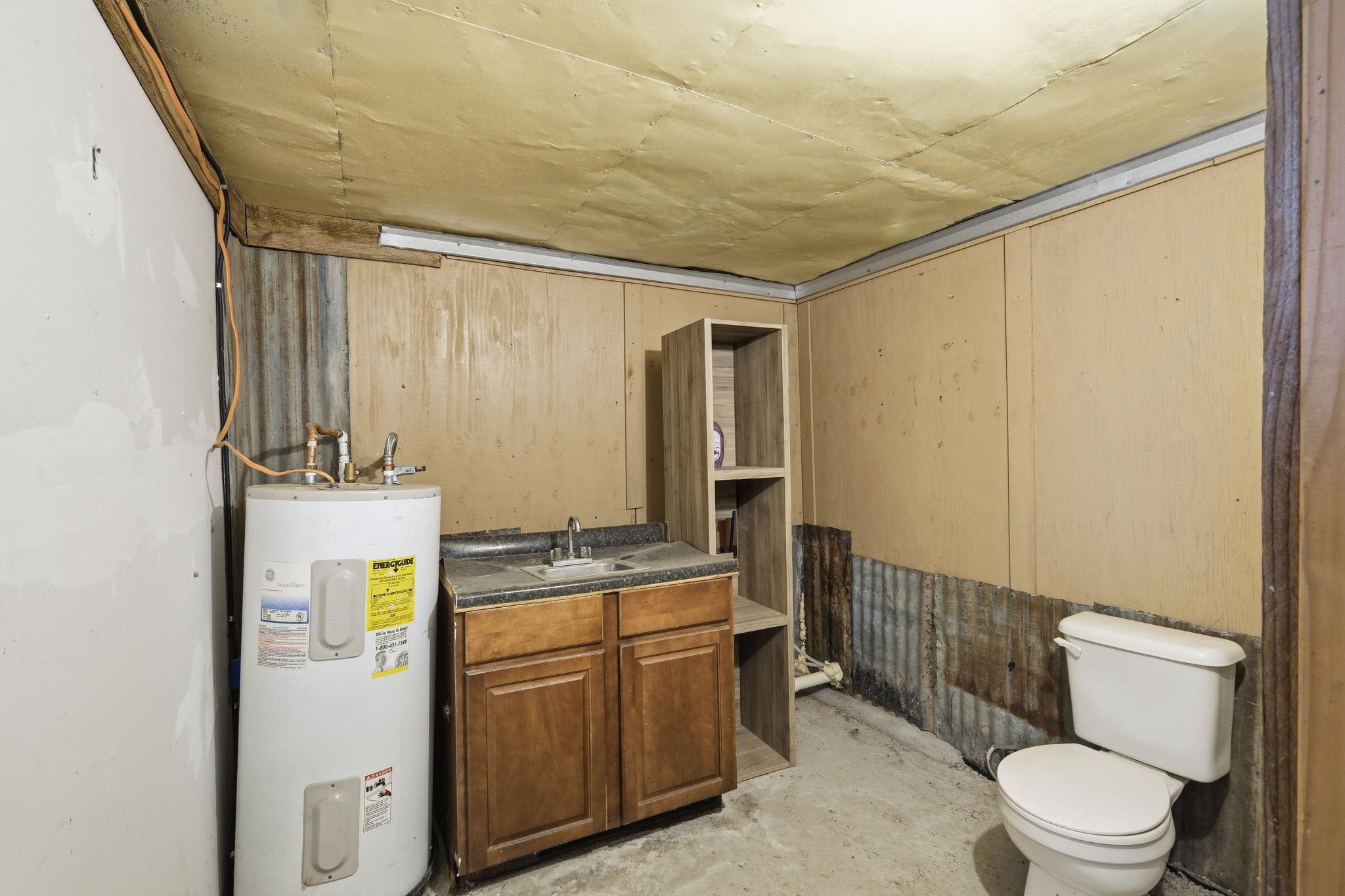 110 County Road 421, Thorndale, TX 76577