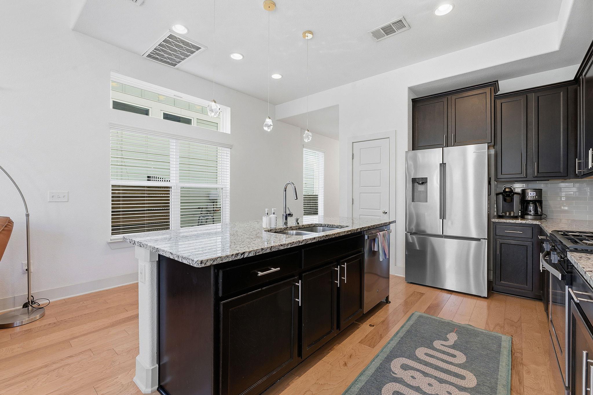 6003 Duncanville Rd, Austin, TX 78745