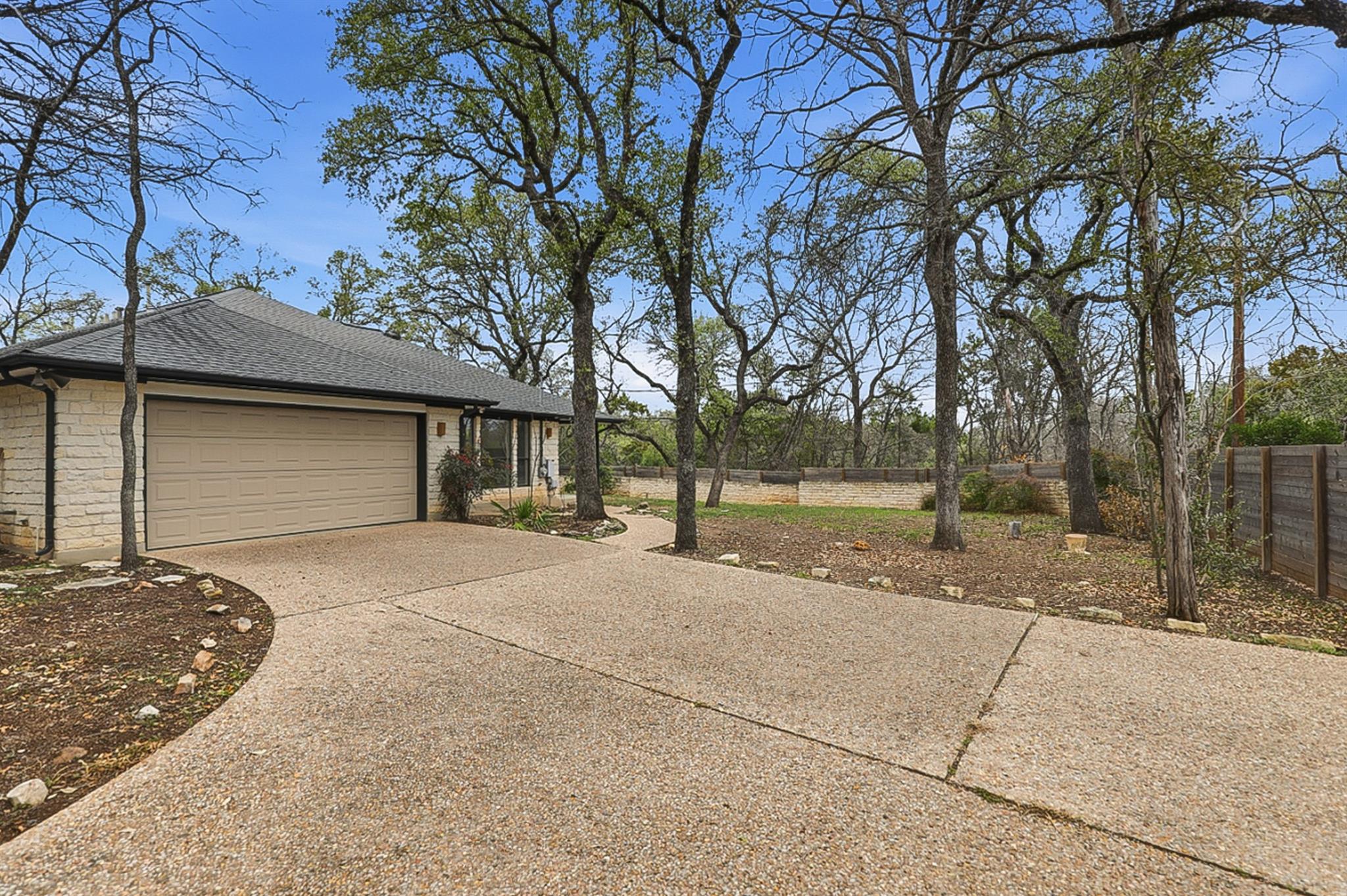 445 Rocky River Rd, West Lake Hills, TX 78746