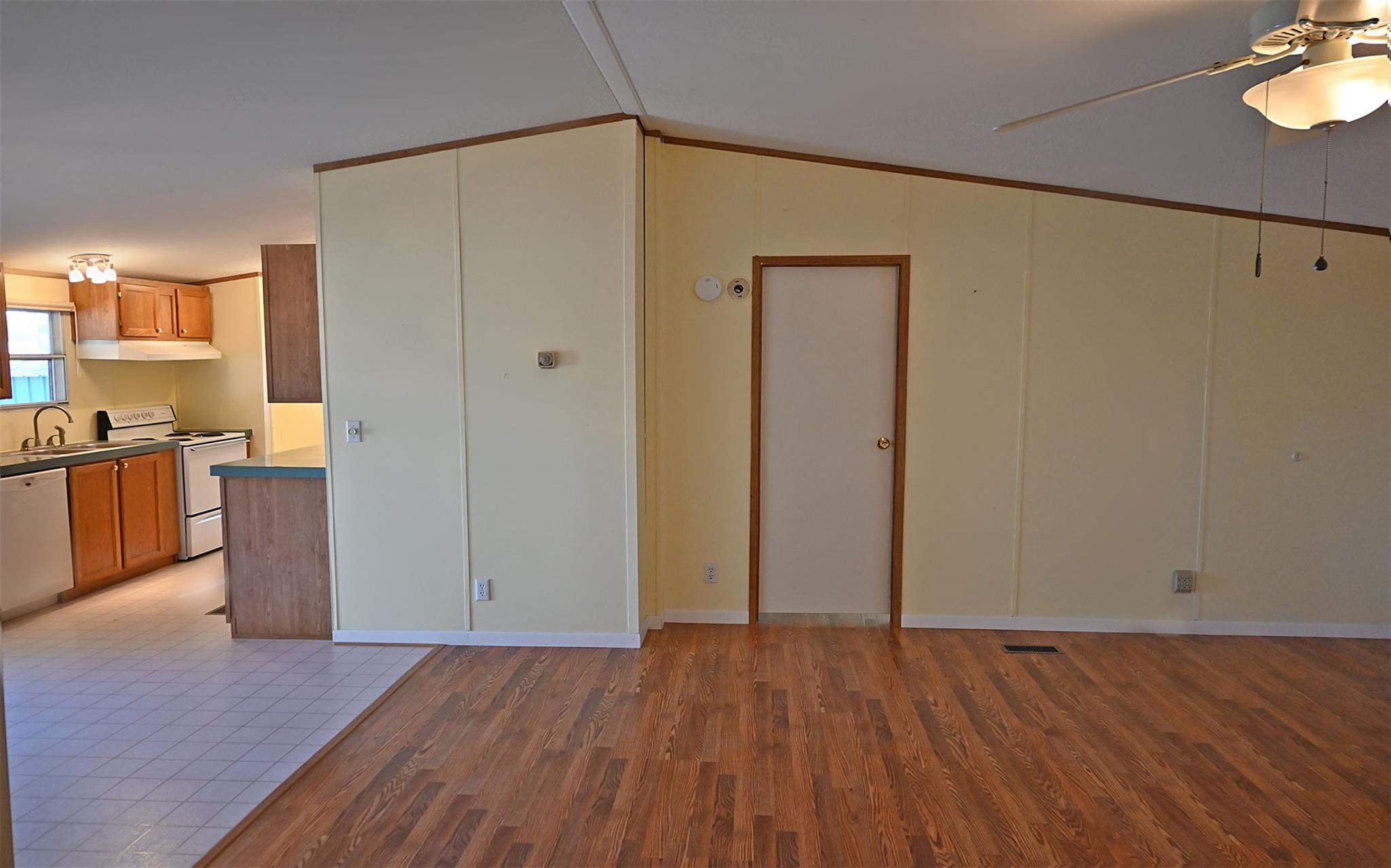 114 Shady Circle Dr, Sunrise Beach Village, TX 78643