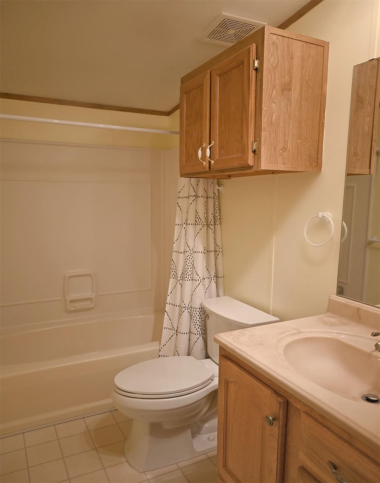 114 Shady Circle Dr, Sunrise Beach Village, TX 78643