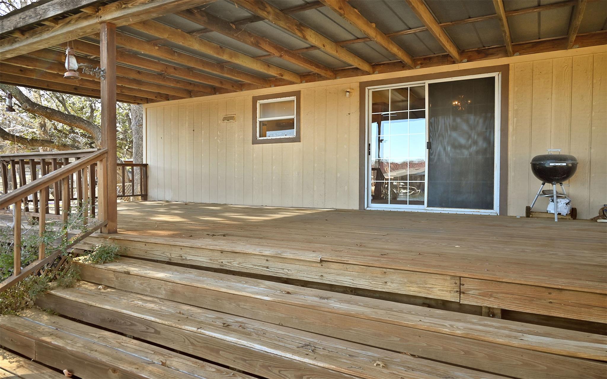 114 Shady Circle Dr, Sunrise Beach Village, TX 78643