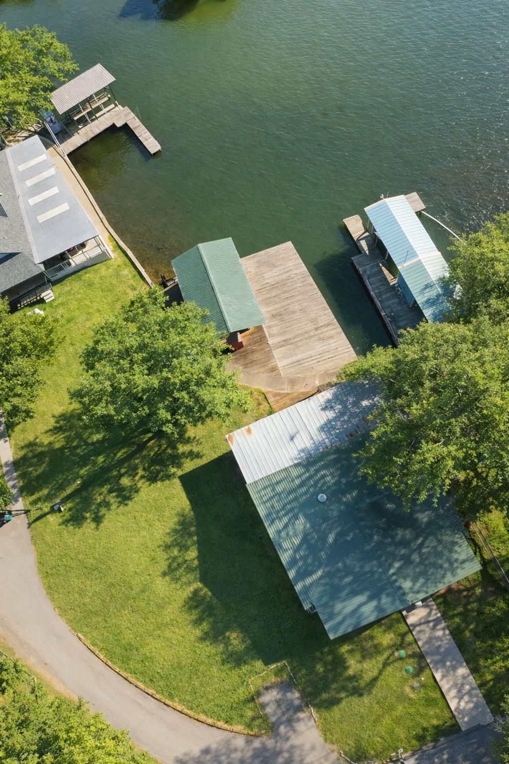 114 Shady Circle Dr, Sunrise Beach Village, TX 78643