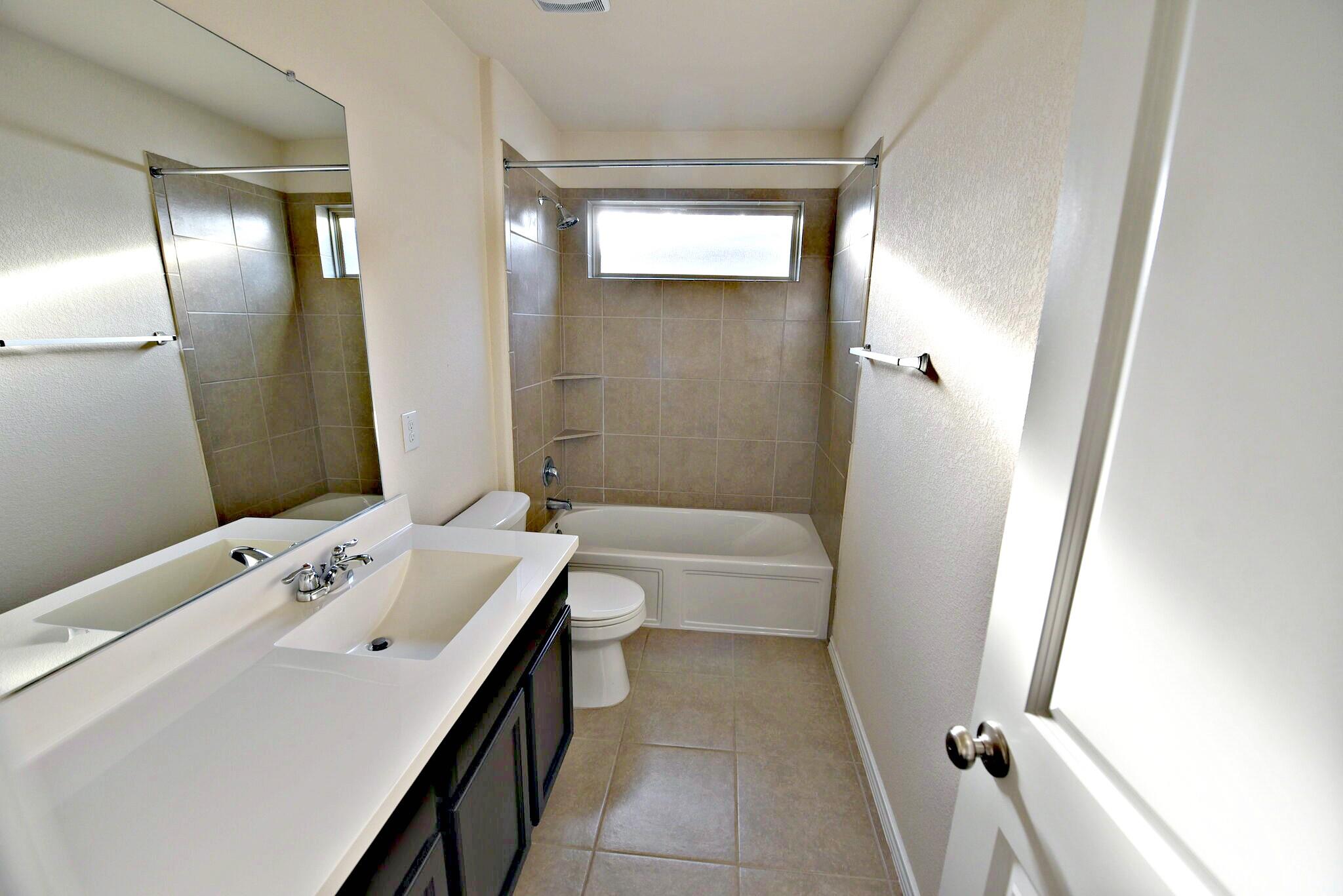 644 Heritage Grove Rd, Leander, TX 78641