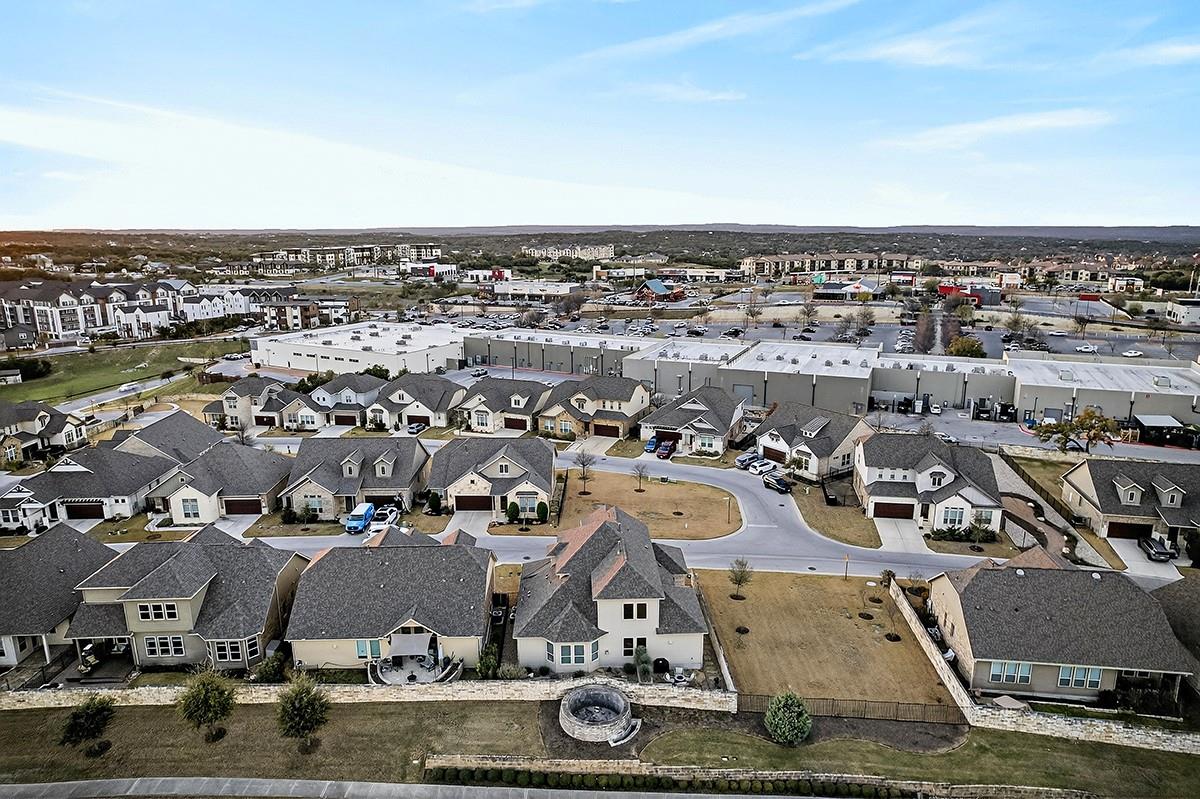 156 Village Oak Dr, Austin, TX 78737