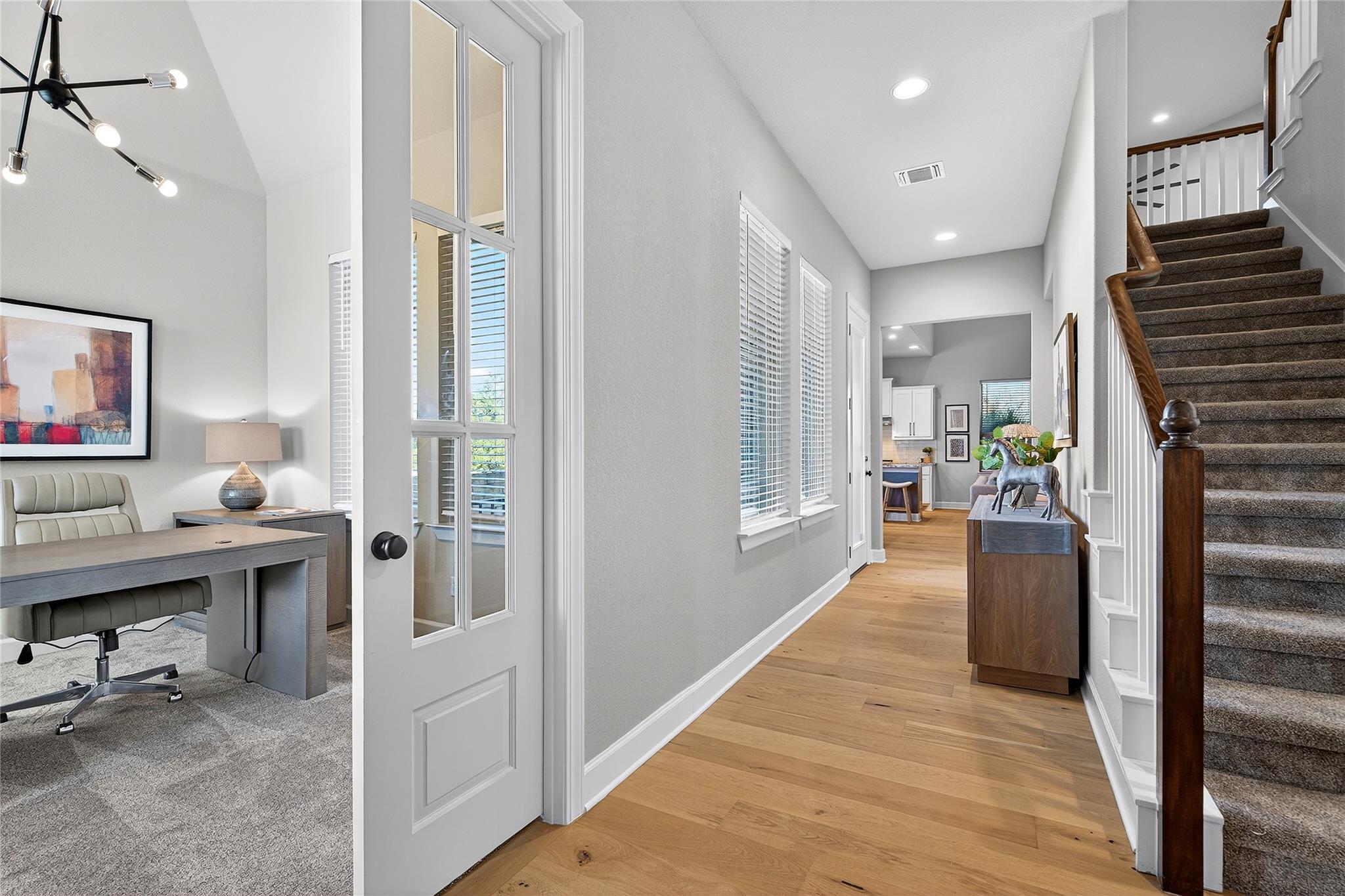 156 Village Oak Dr, Austin, TX 78737