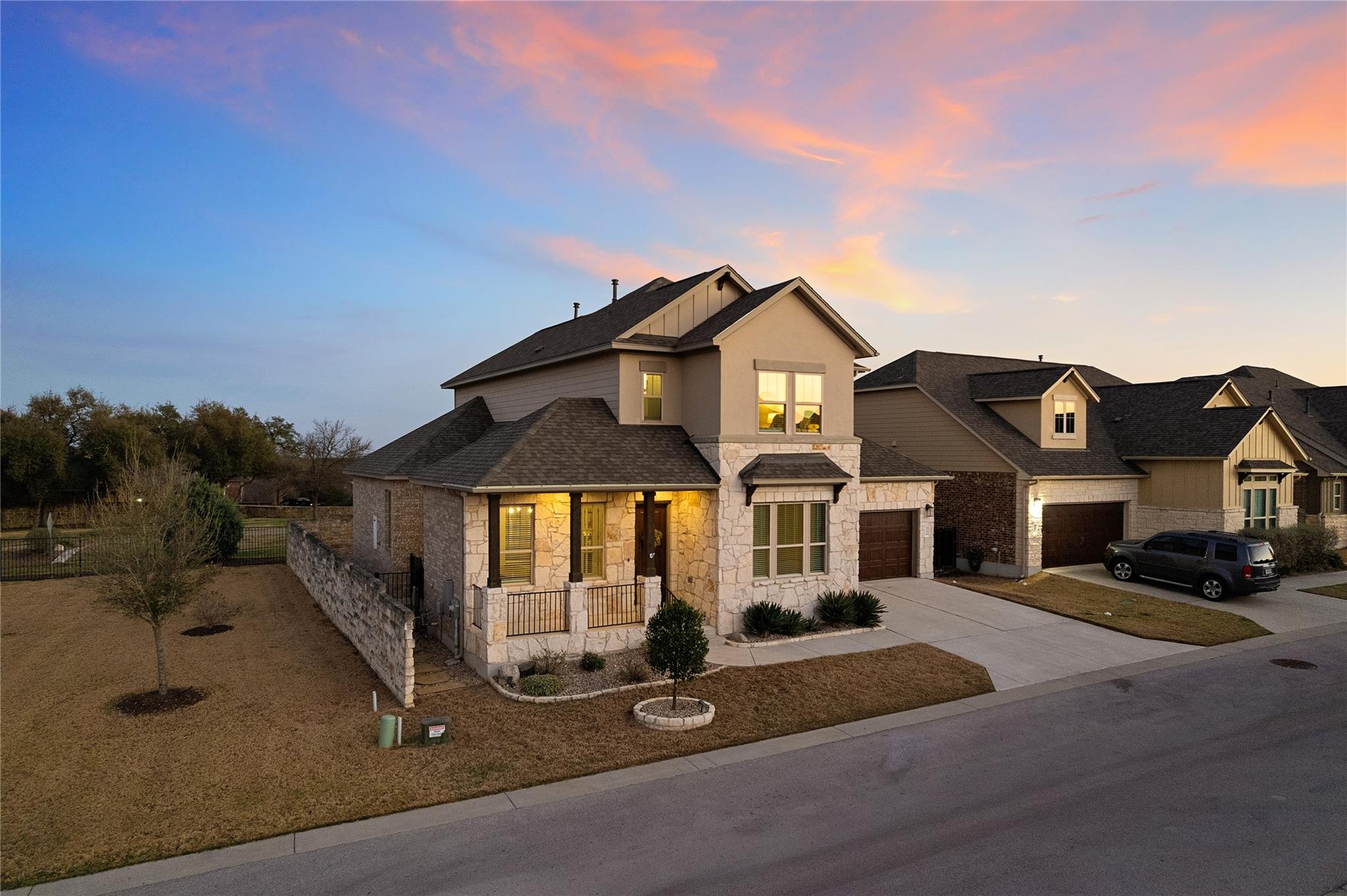 156 Village Oak Dr, Austin, TX 78737