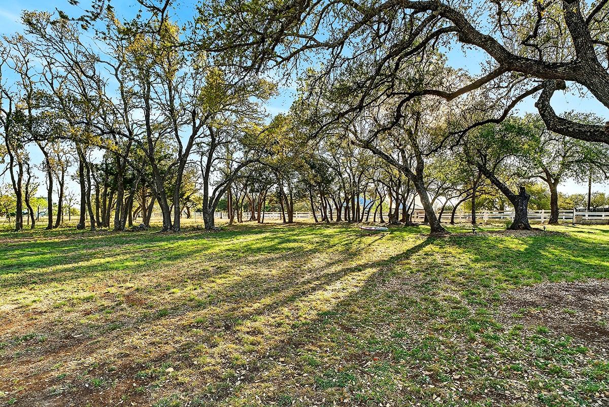 301 Medlin Creek Loop, Dripping Springs, TX 78620