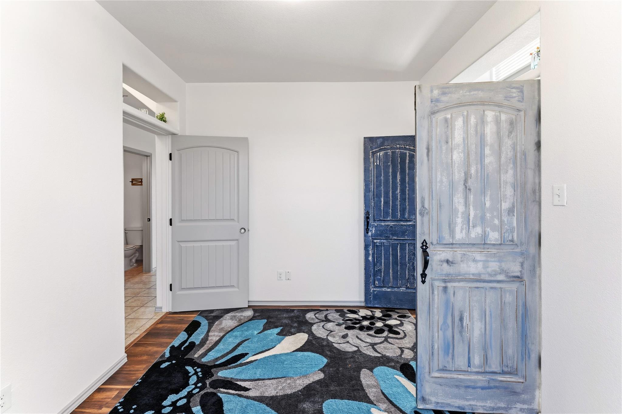 100 Serpentine Ln, Jarrell, TX 76537