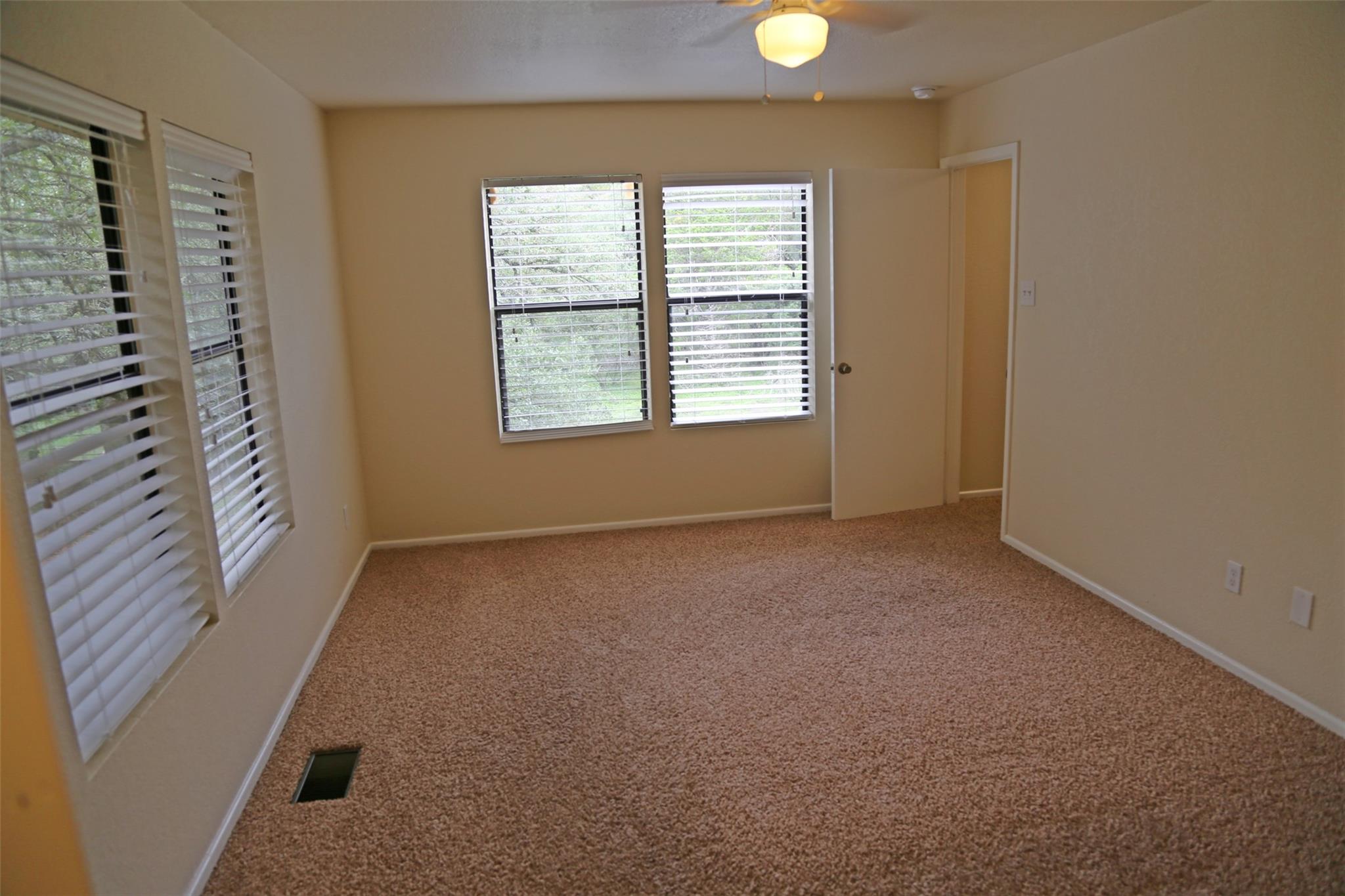 4 Deerfield Dr # D, Wimberley, TX 78676