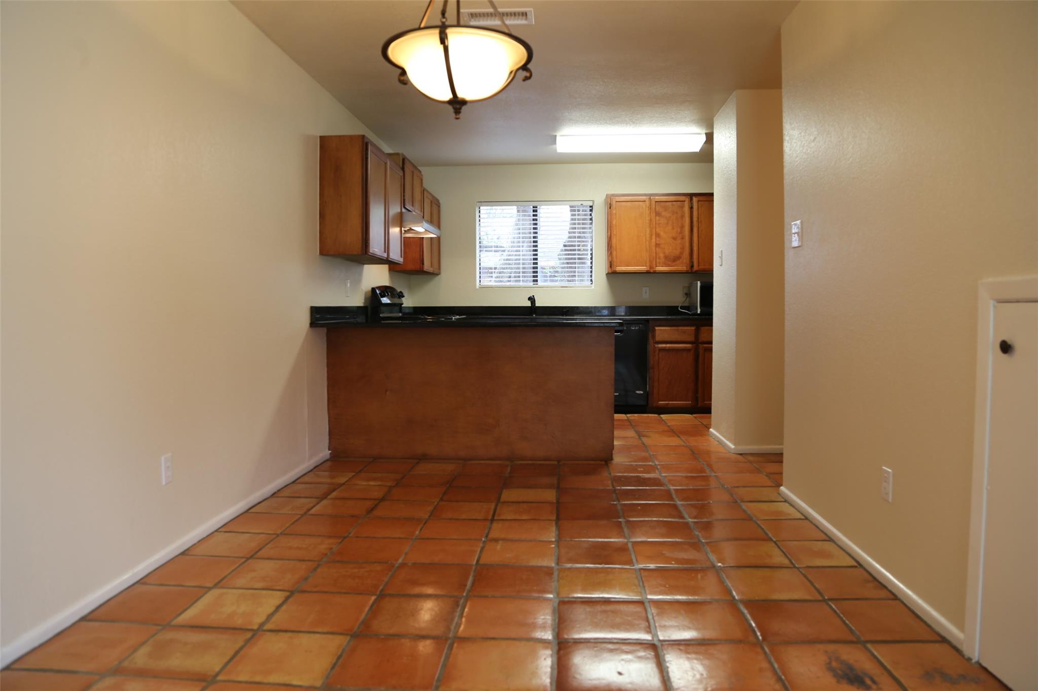 4 Deerfield Dr # D, Wimberley, TX 78676