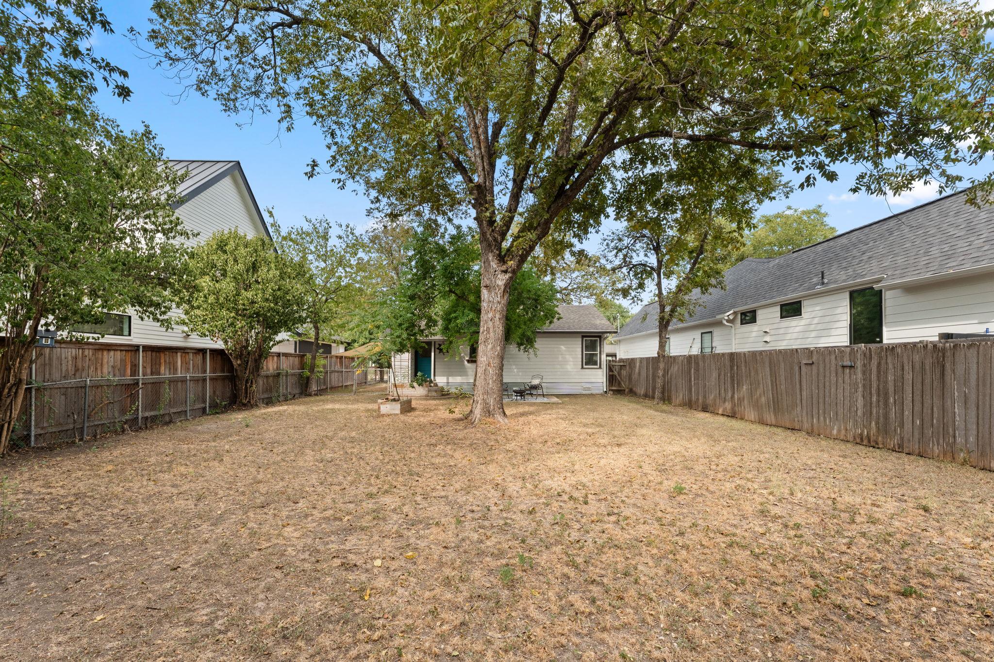 1909 Piedmont Ave, Austin, TX 78757