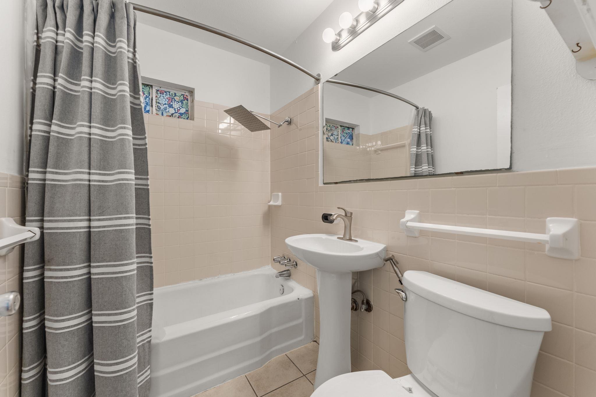 1909 Piedmont Ave, Austin, TX 78757