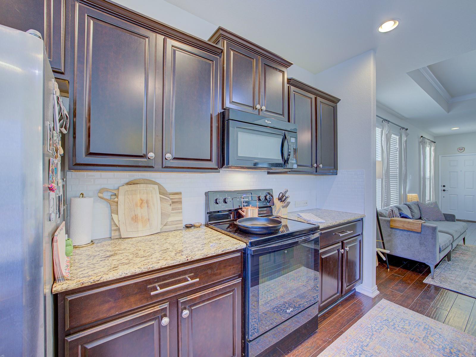 9928 Aly May Dr, Austin, TX 78748