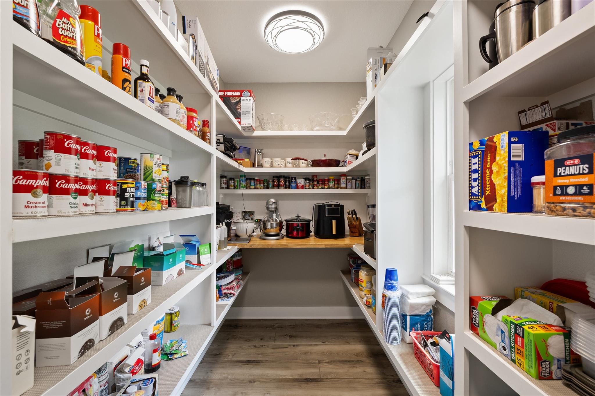 210 Levon Ln, Burnet, TX 78611