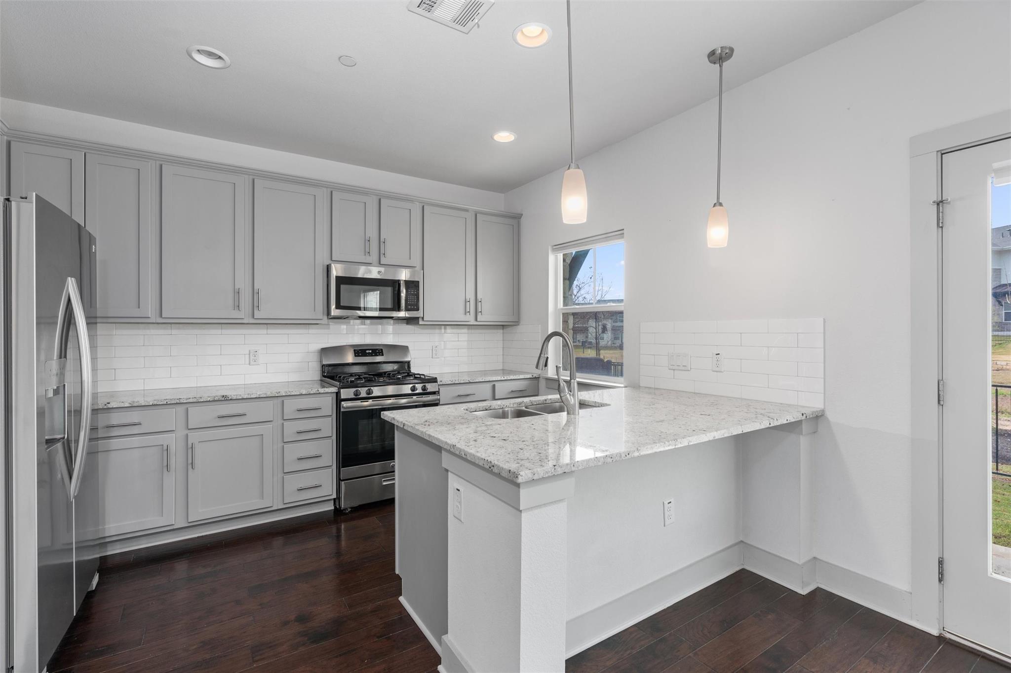 2057 Local Rebel Loop # 2057, Leander, TX 78641