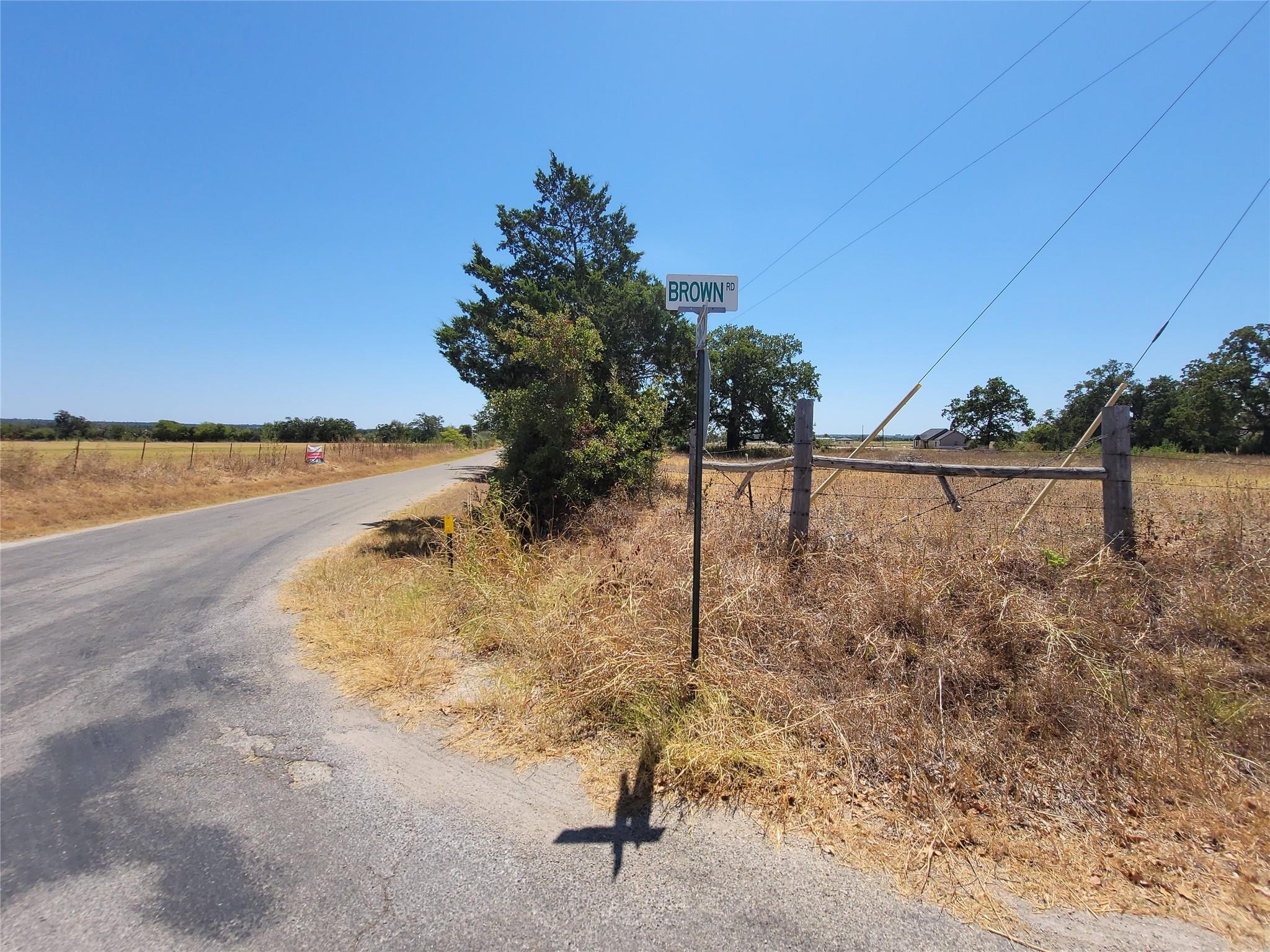 000 Brown Rd, McDade, TX 78650