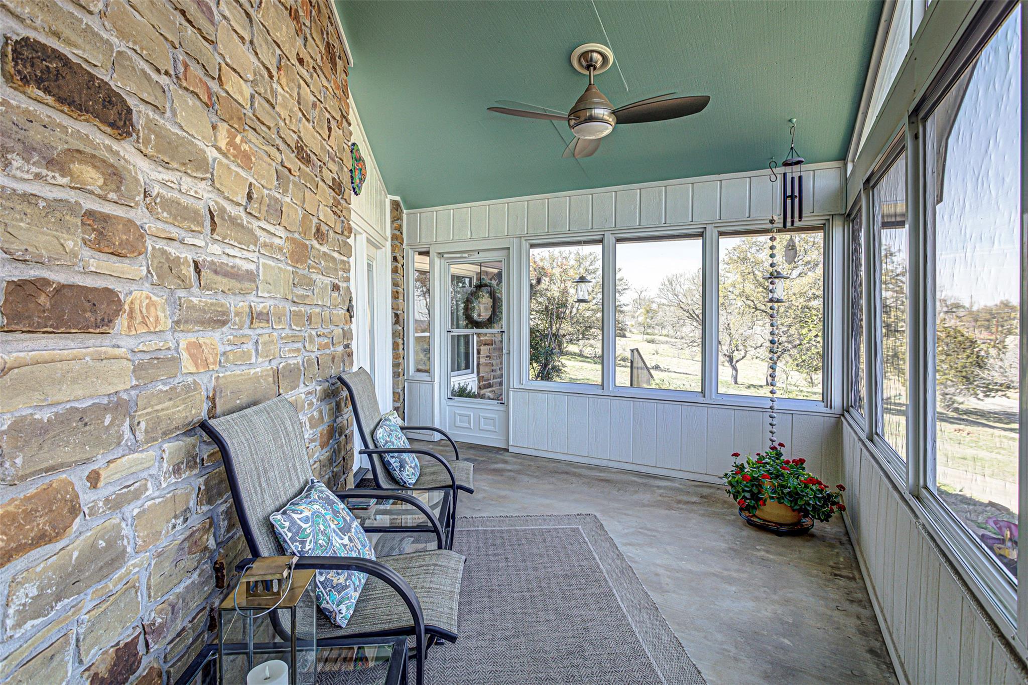 507 Mountain Dr, Horseshoe Bay, TX 78657