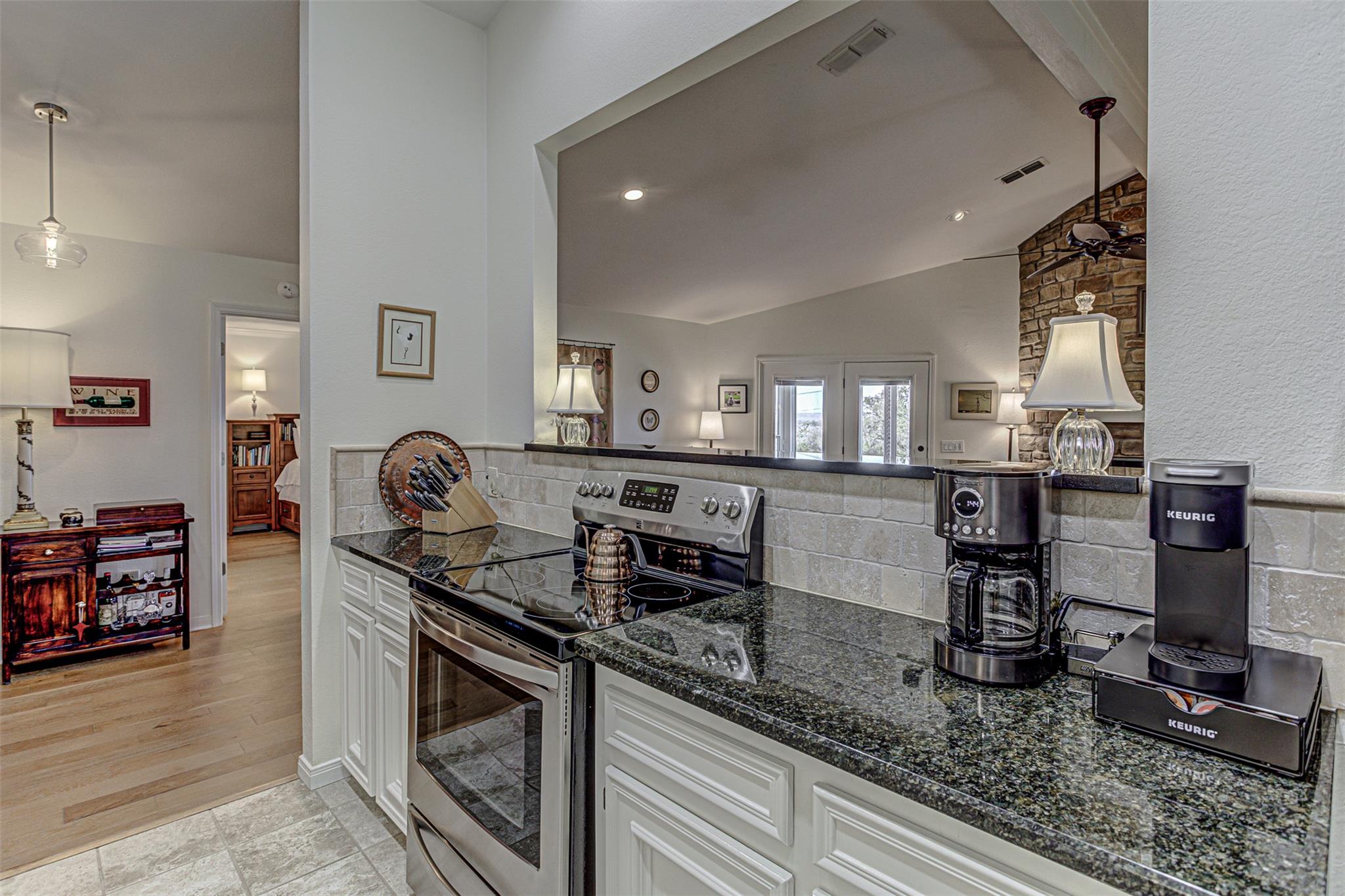 507 Mountain Dr, Horseshoe Bay, TX 78657