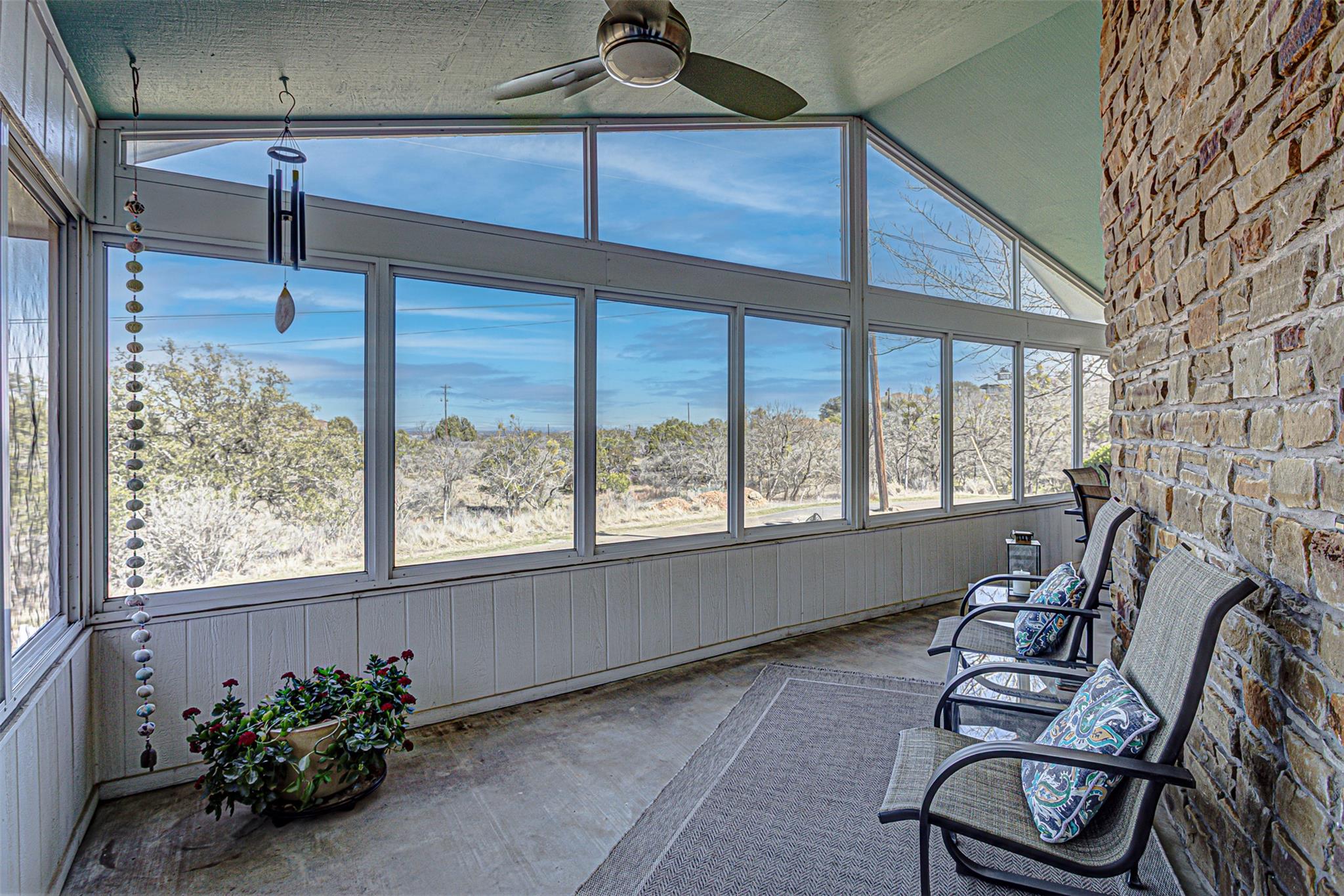 507 Mountain Dr, Horseshoe Bay, TX 78657