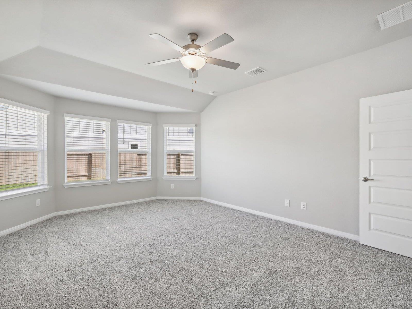 129 Skyview Farm Ln, Liberty Hill, TX 78642