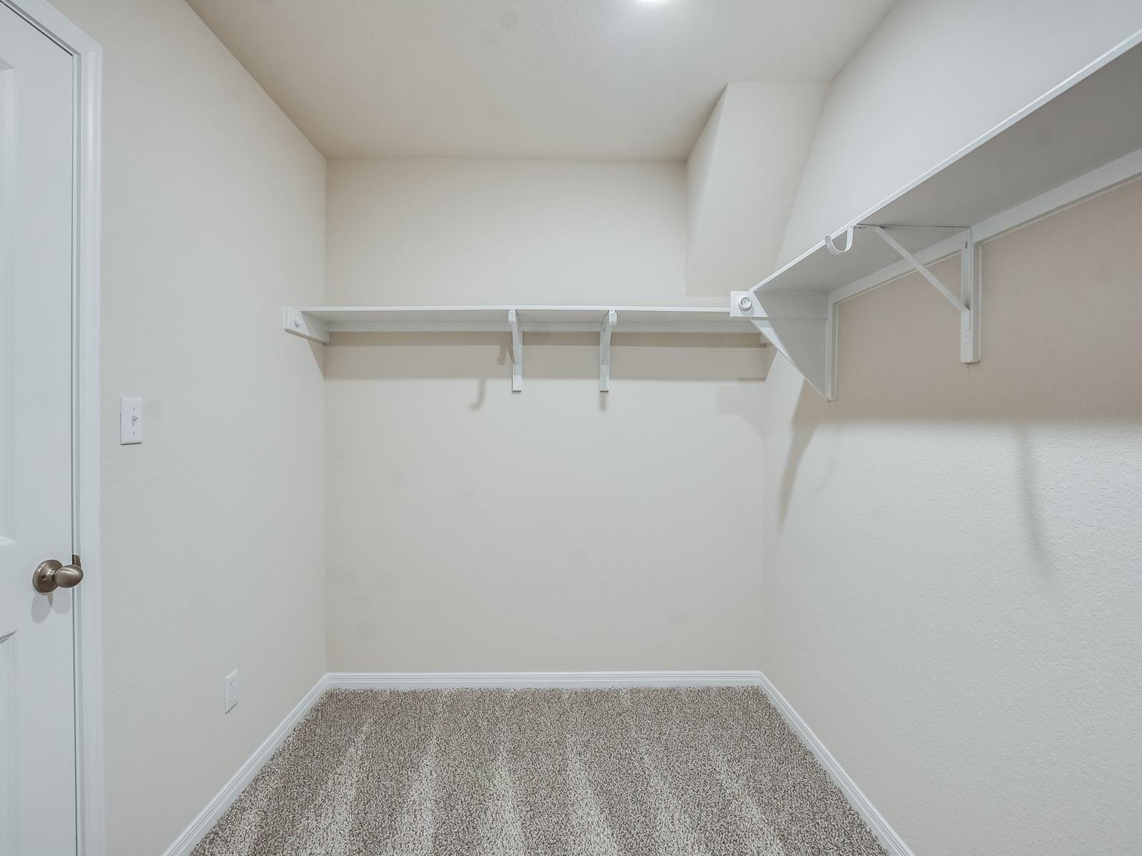 221 Outlaw Dr, Liberty Hill, TX 78642