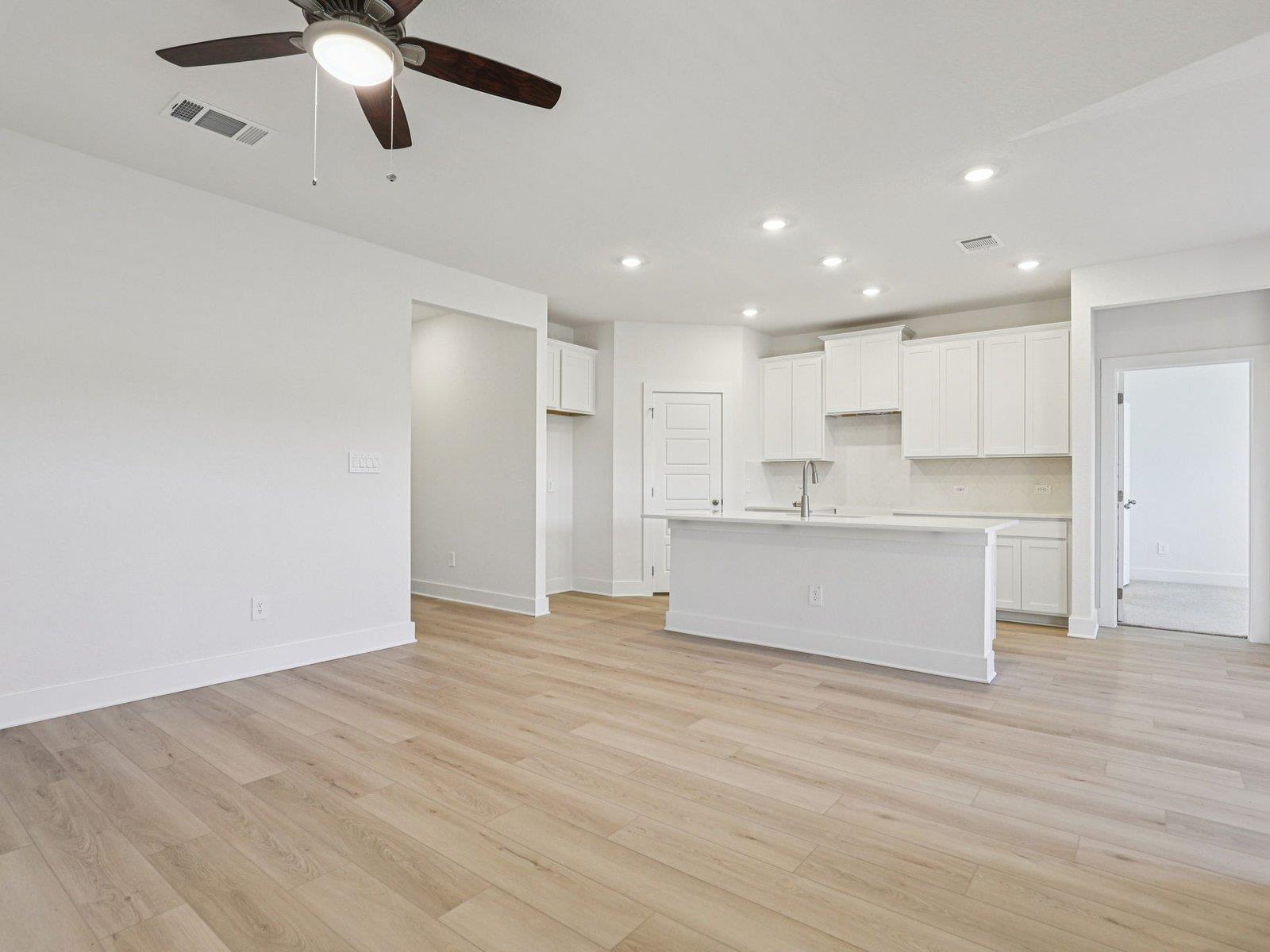 775 Sue Peaks Loop, Dripping Springs, TX 78620