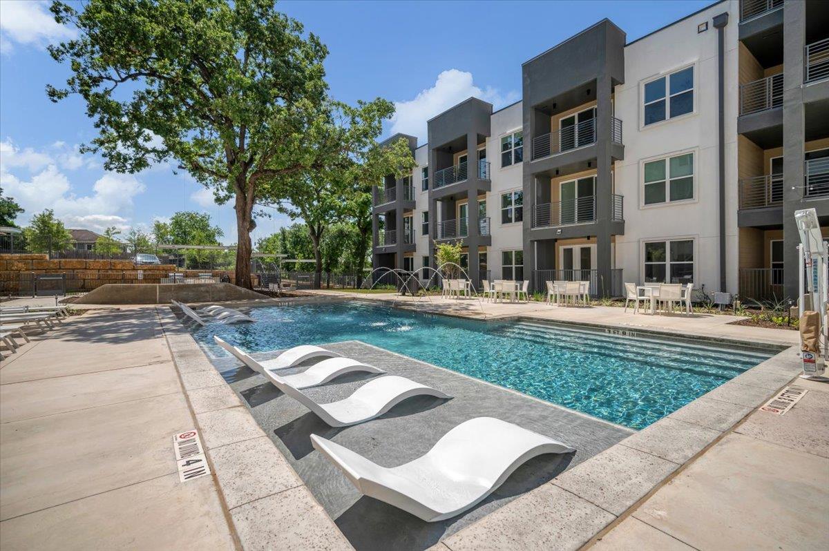 4801 Springdale Rd # 1402, Austin, TX 78723