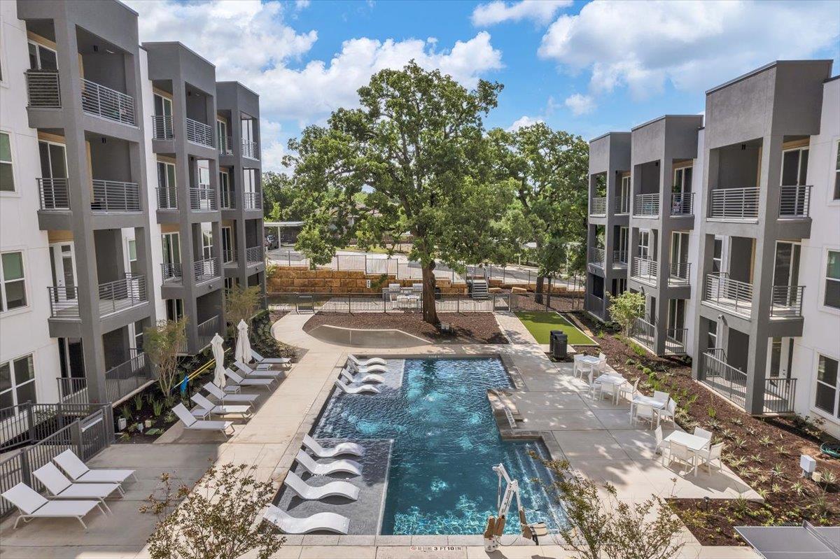 4801 Springdale Rd # 1402, Austin, TX 78723