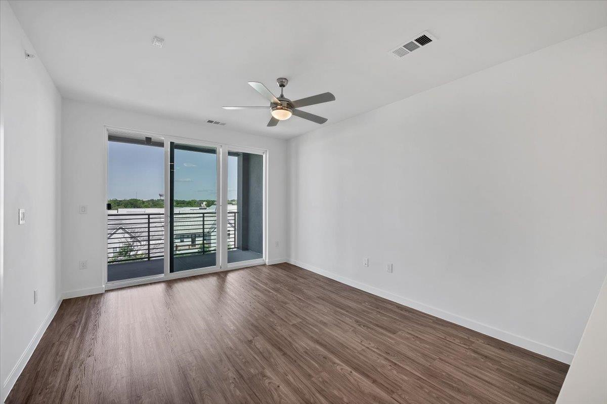 4801 Springdale Rd # 1402, Austin, TX 78723