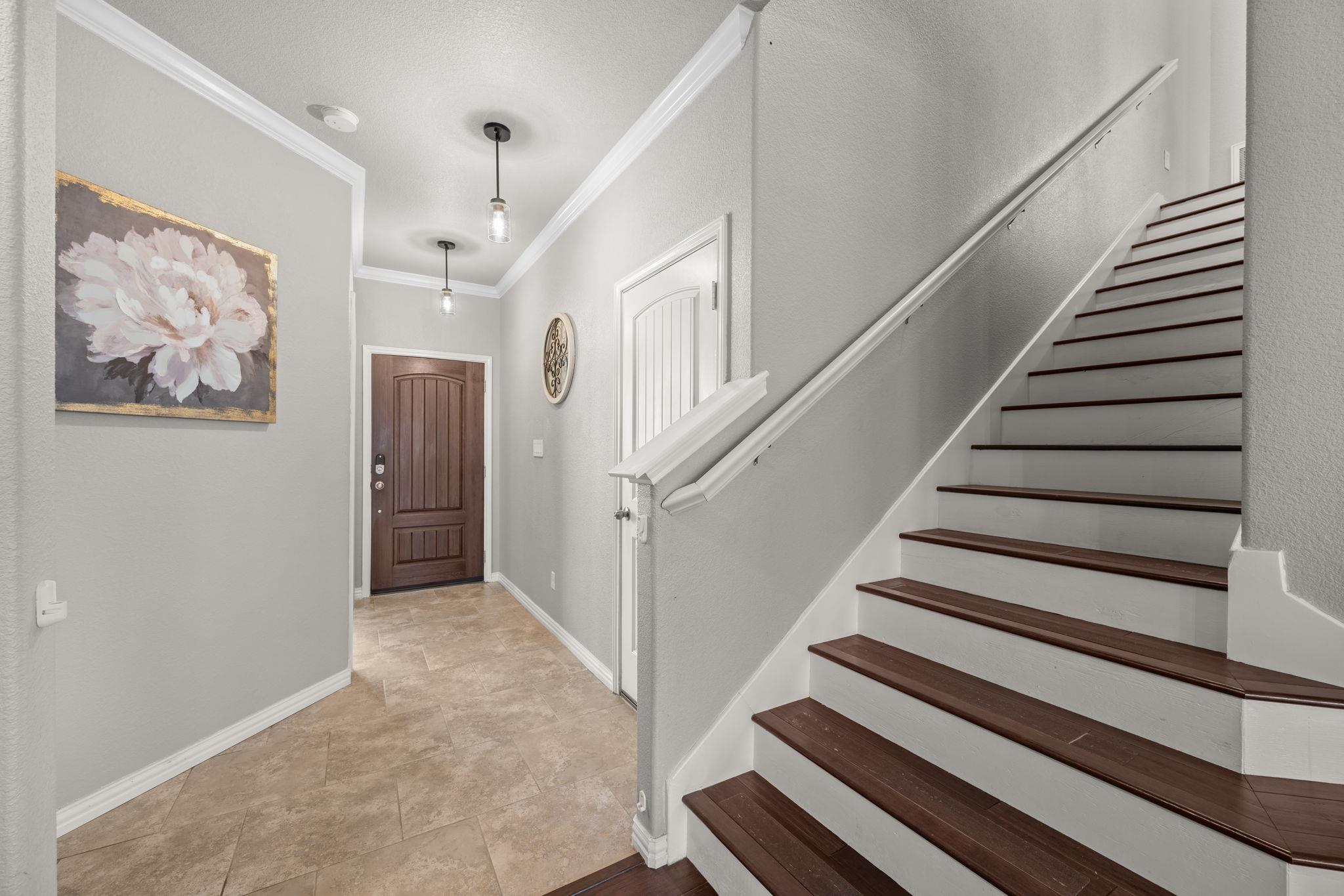 168 Golden Eagle Ln, Leander, TX 78641