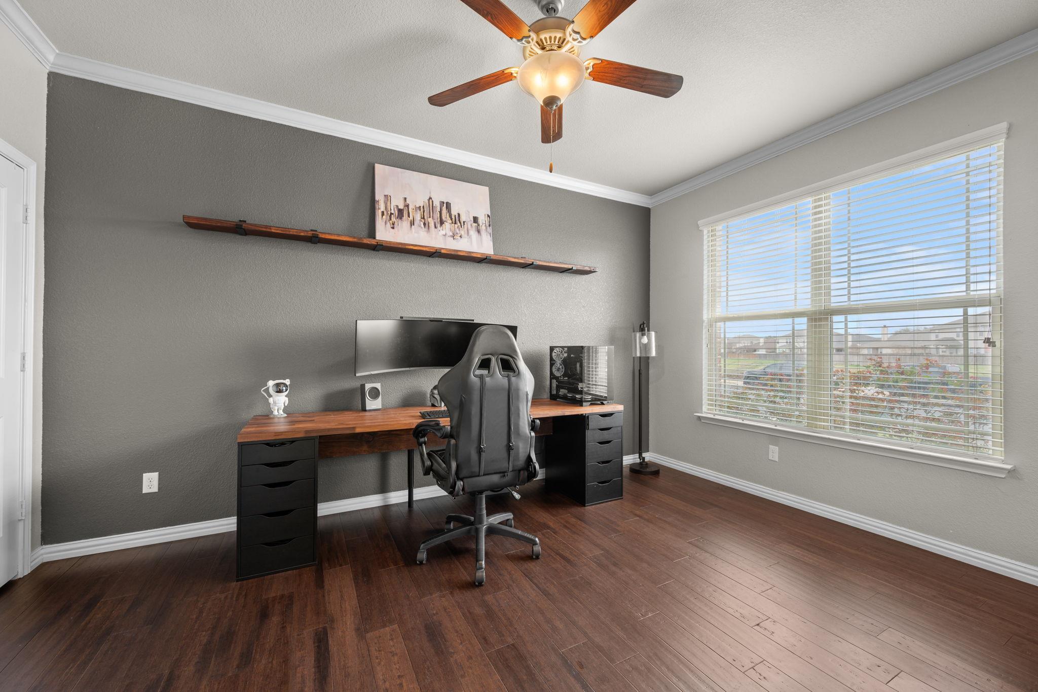 168 Golden Eagle Ln, Leander, TX 78641