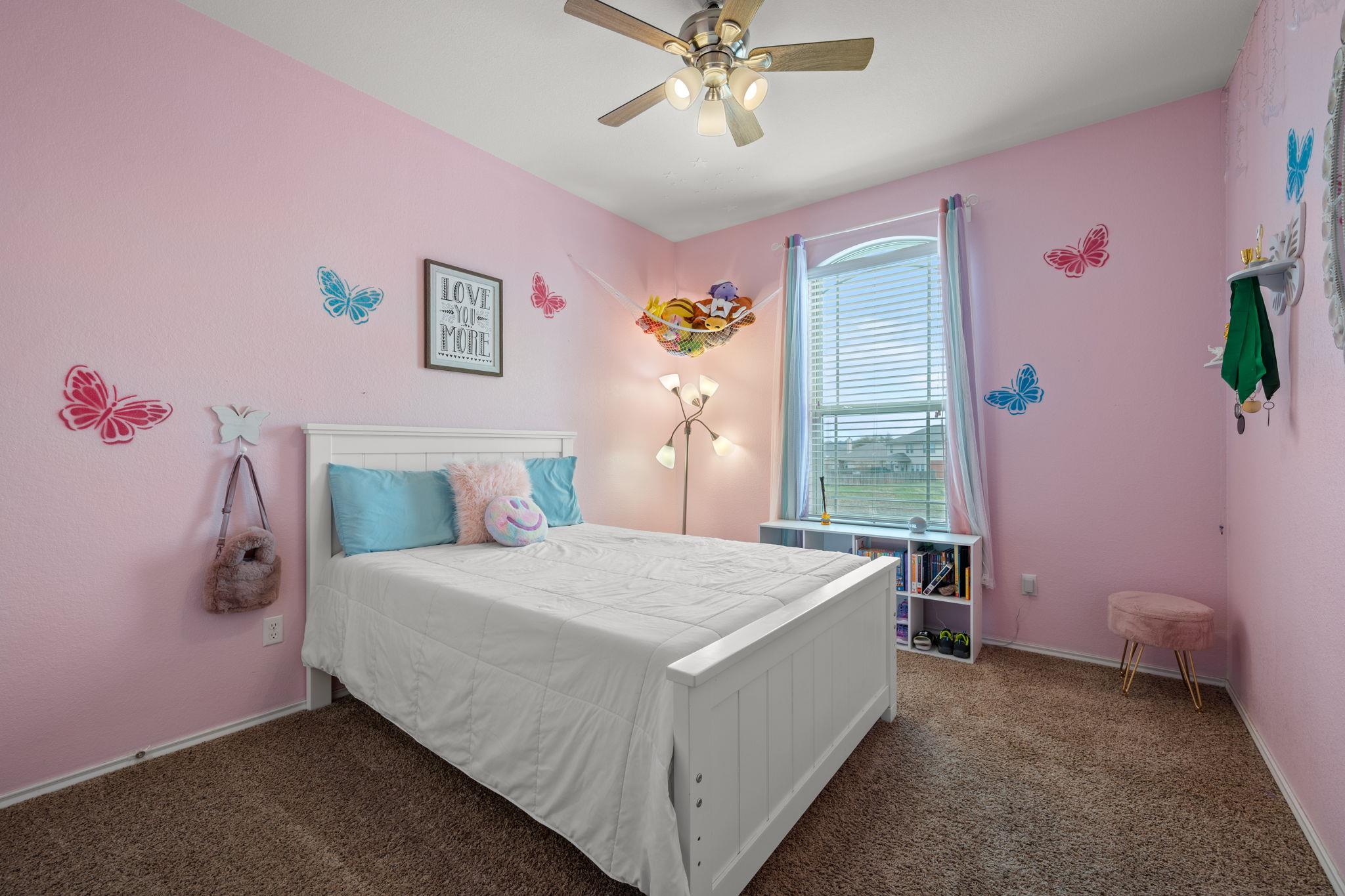 168 Golden Eagle Ln, Leander, TX 78641