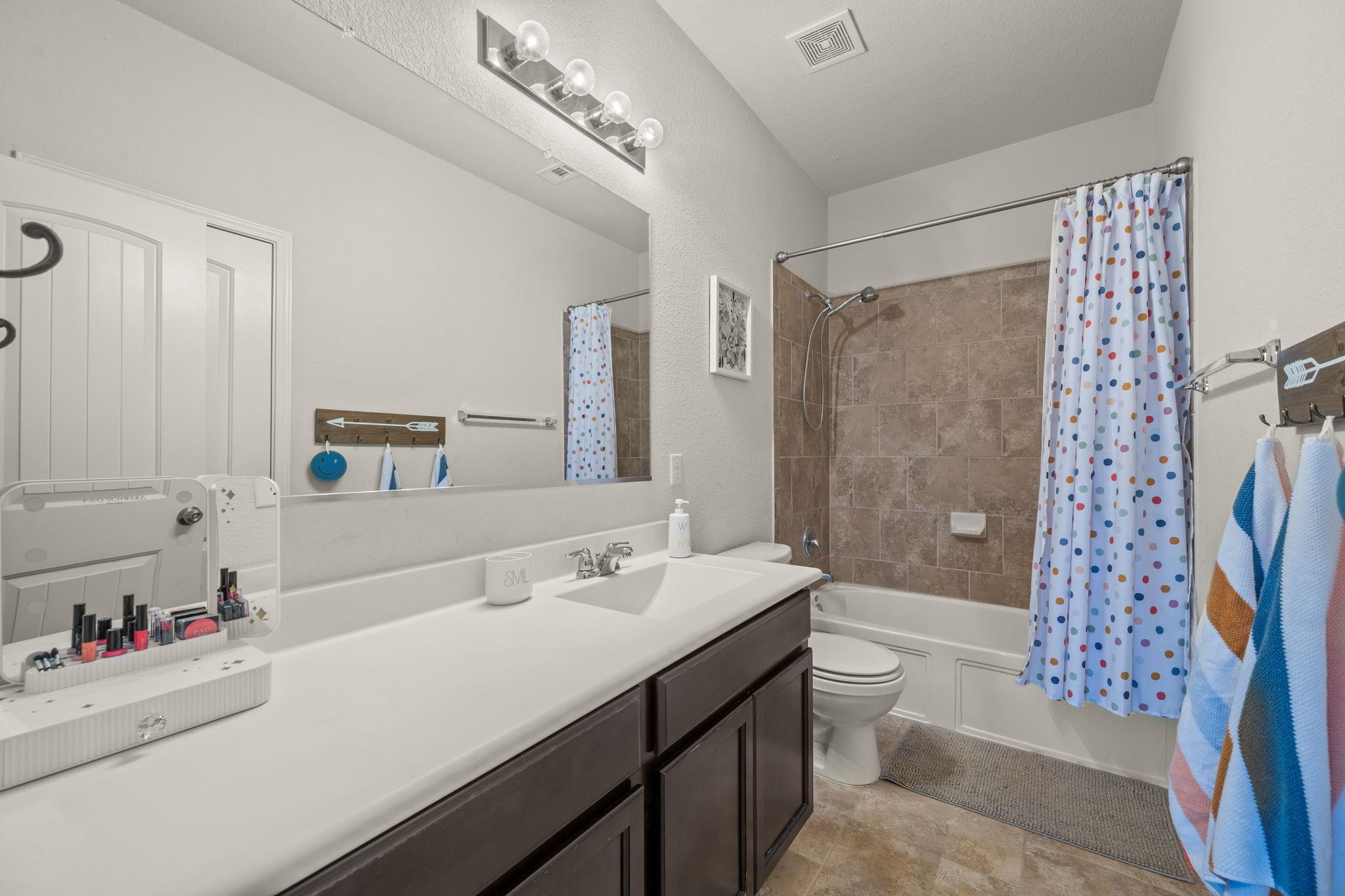 168 Golden Eagle Ln, Leander, TX 78641